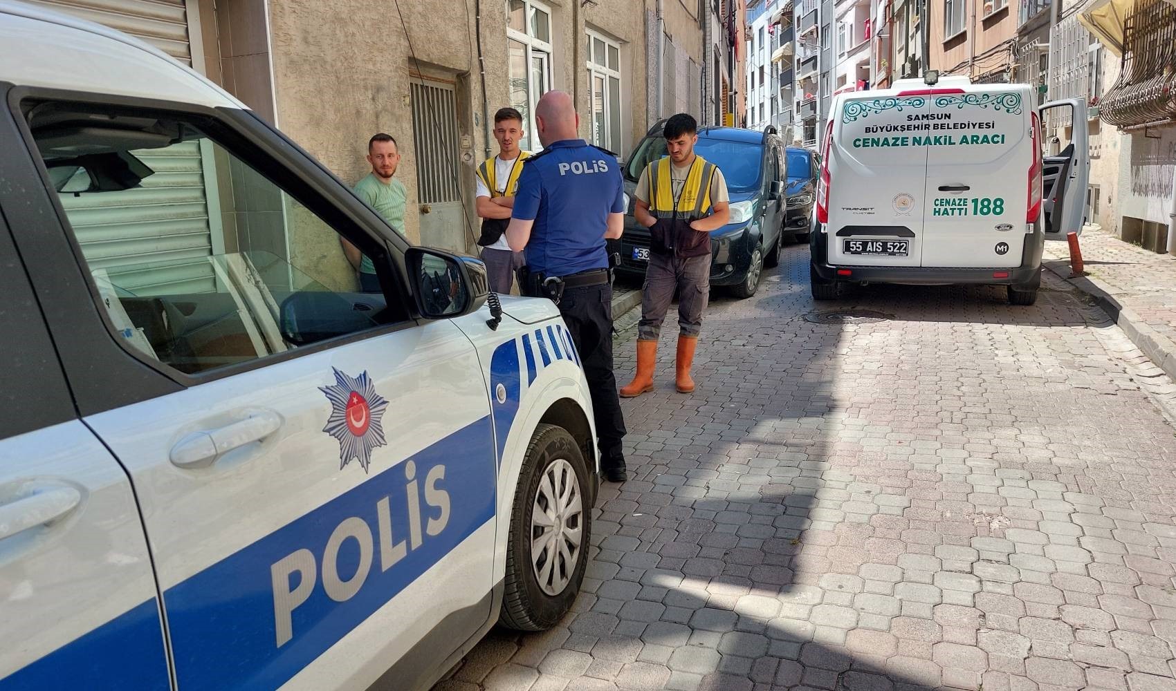 Apartmandan yayılan koku acı gerçeği ortaya çıkardı