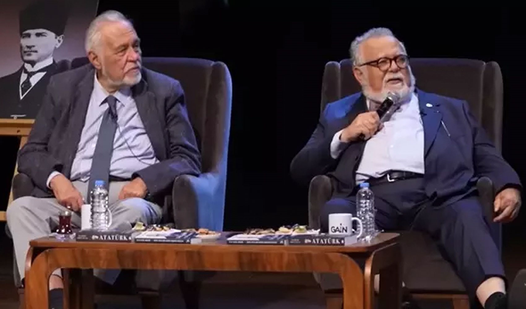 Erdoğan'ın eski metin yazarından İlber Ortaylı ve Celal Şengör'e olay sözler! 'Hem cahil, hem de şov peşinde koşan...'