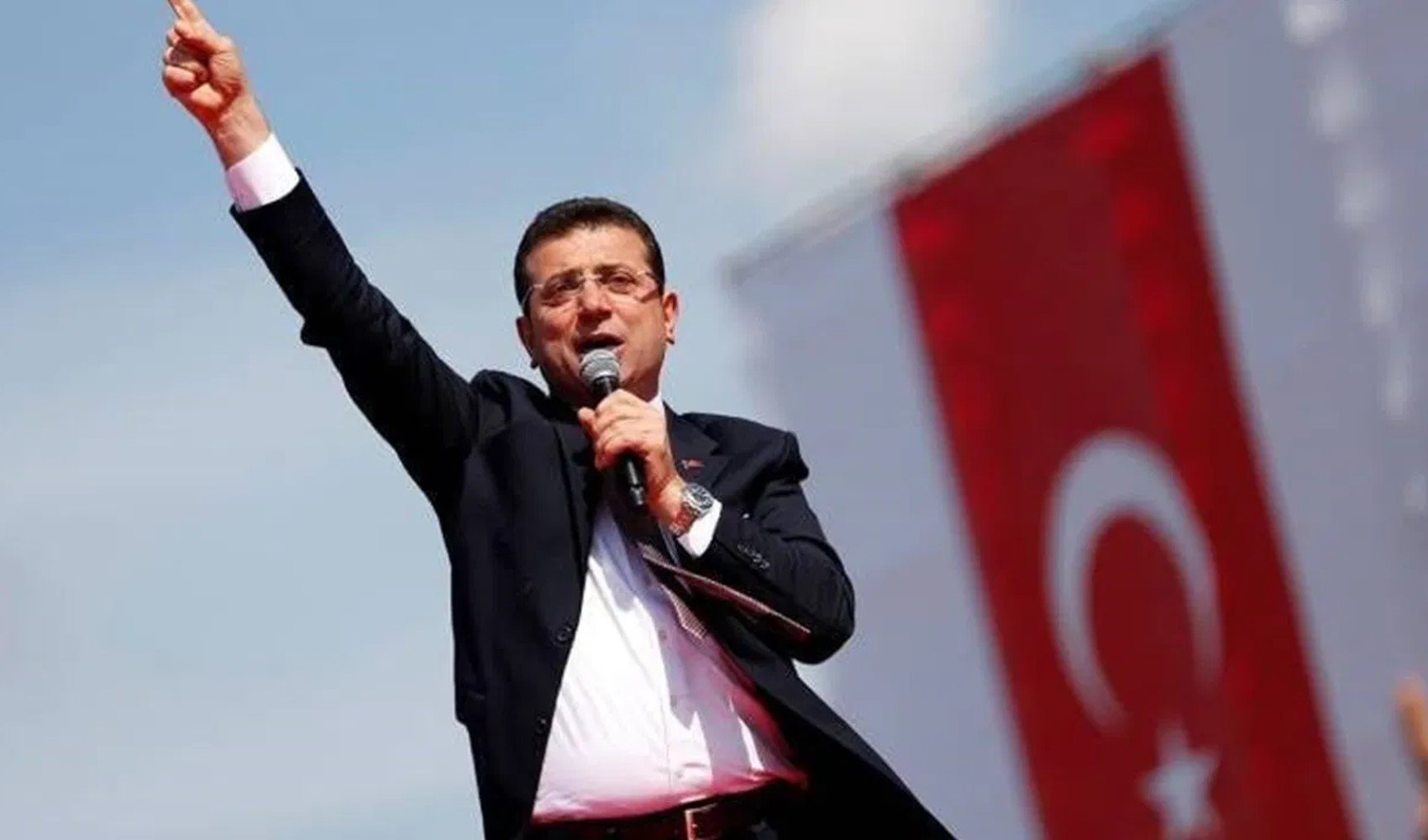 İmamoğlu'ndan Beşiktaş'taki gençlere 'en korktukları şeyi yapacağız' mesajı: Gençler özgürlük sloganları attı İmamoğlu'ndan Beşiktaş'taki gençlere 'en korktukları şeyi yapacağız' mesajı: Gençler özgürlük sloganları attı