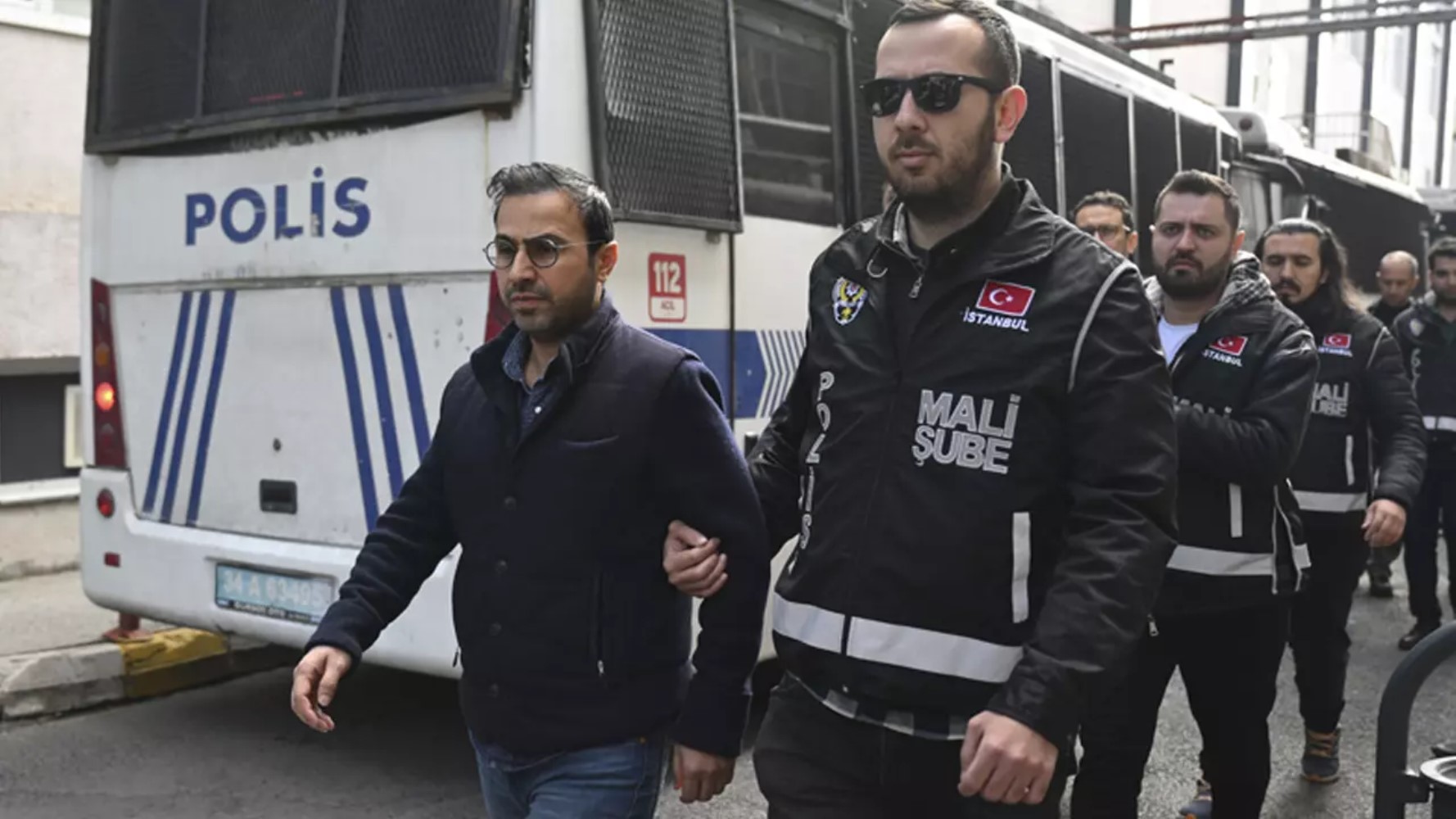 İBB soruşturmasında yeni cephe... Sıradaki operasyon MHP'li isimlere mi yapılacak? Cumhur İttifakı'nda çatlak mı doğuyor?