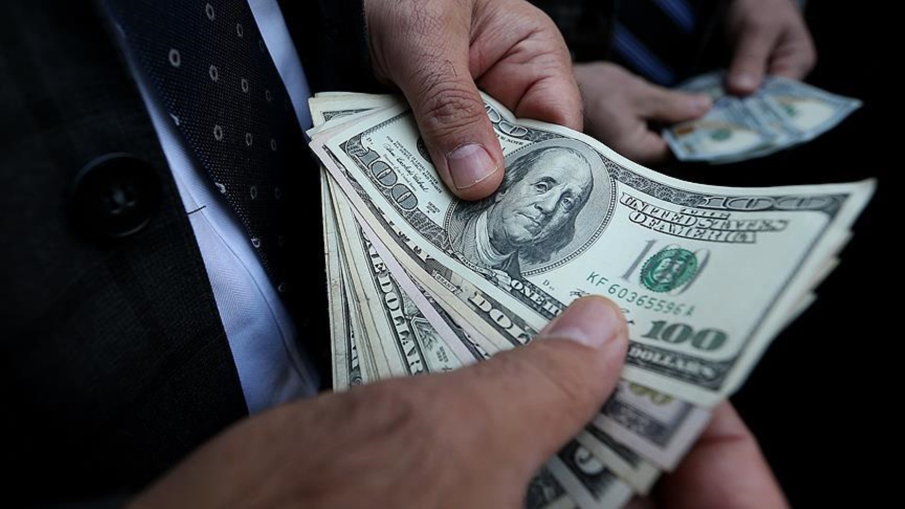 IMF'in yıl sonu dolar tahmini ortaya çıktı: 5 lira birden yükseldi