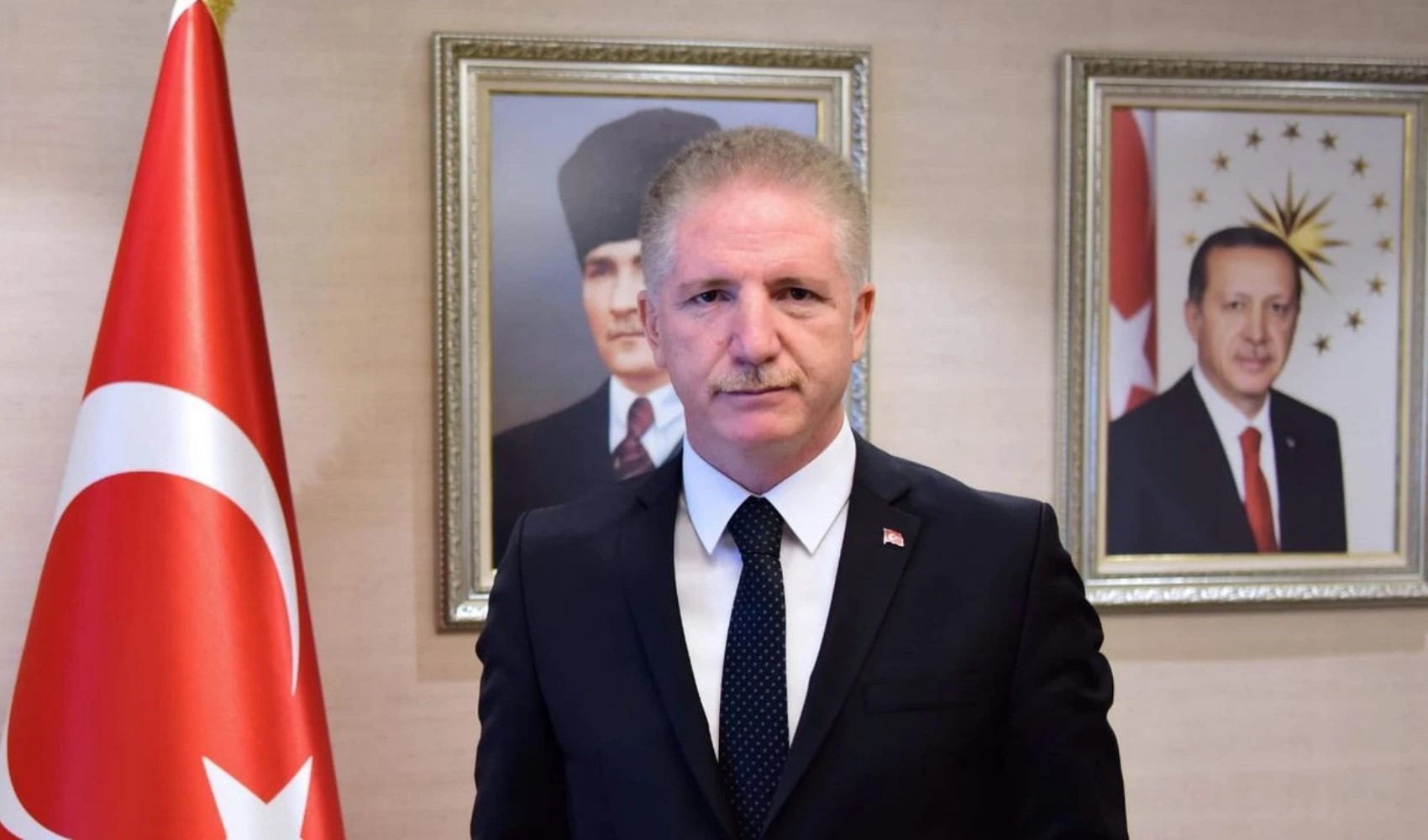 İstanbul Valisi Gül'den 'dilencilik' uyarısı