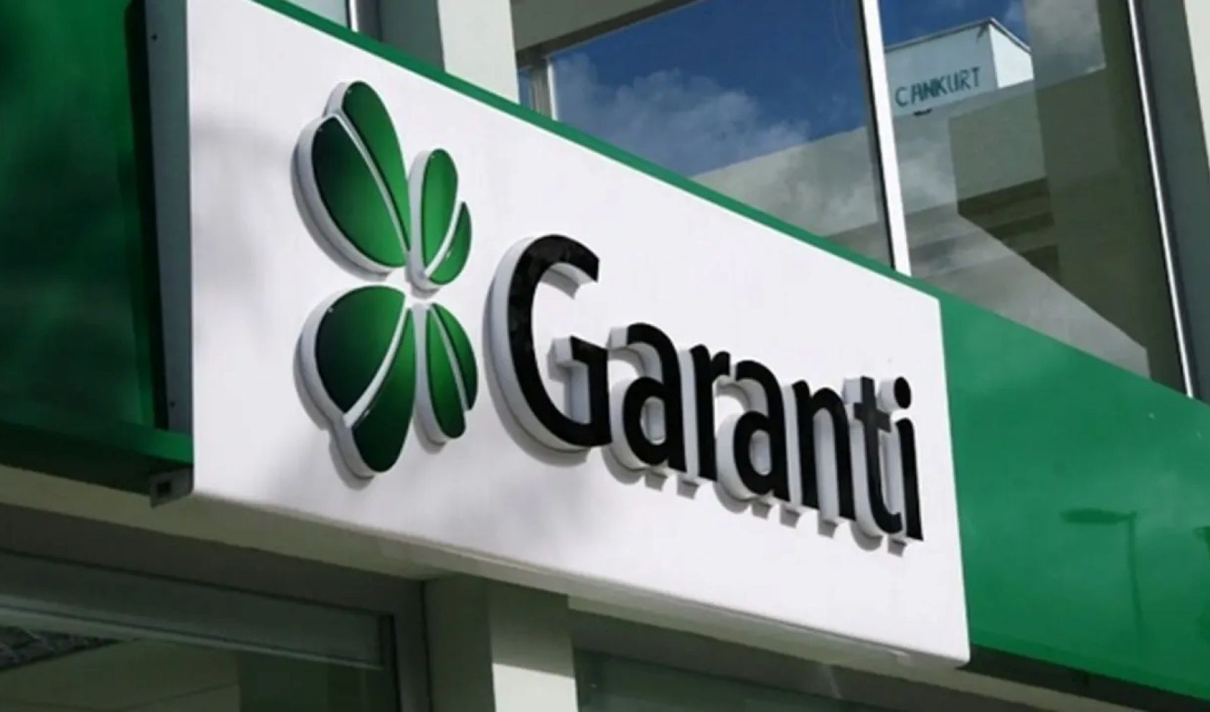 Garanti BBVA'dan sistemlerinde yaşanan kesintiye ilişkin açıklama Garanti BBVA'dan sistemlerinde yaşanan kesintiye ilişkin açıklama