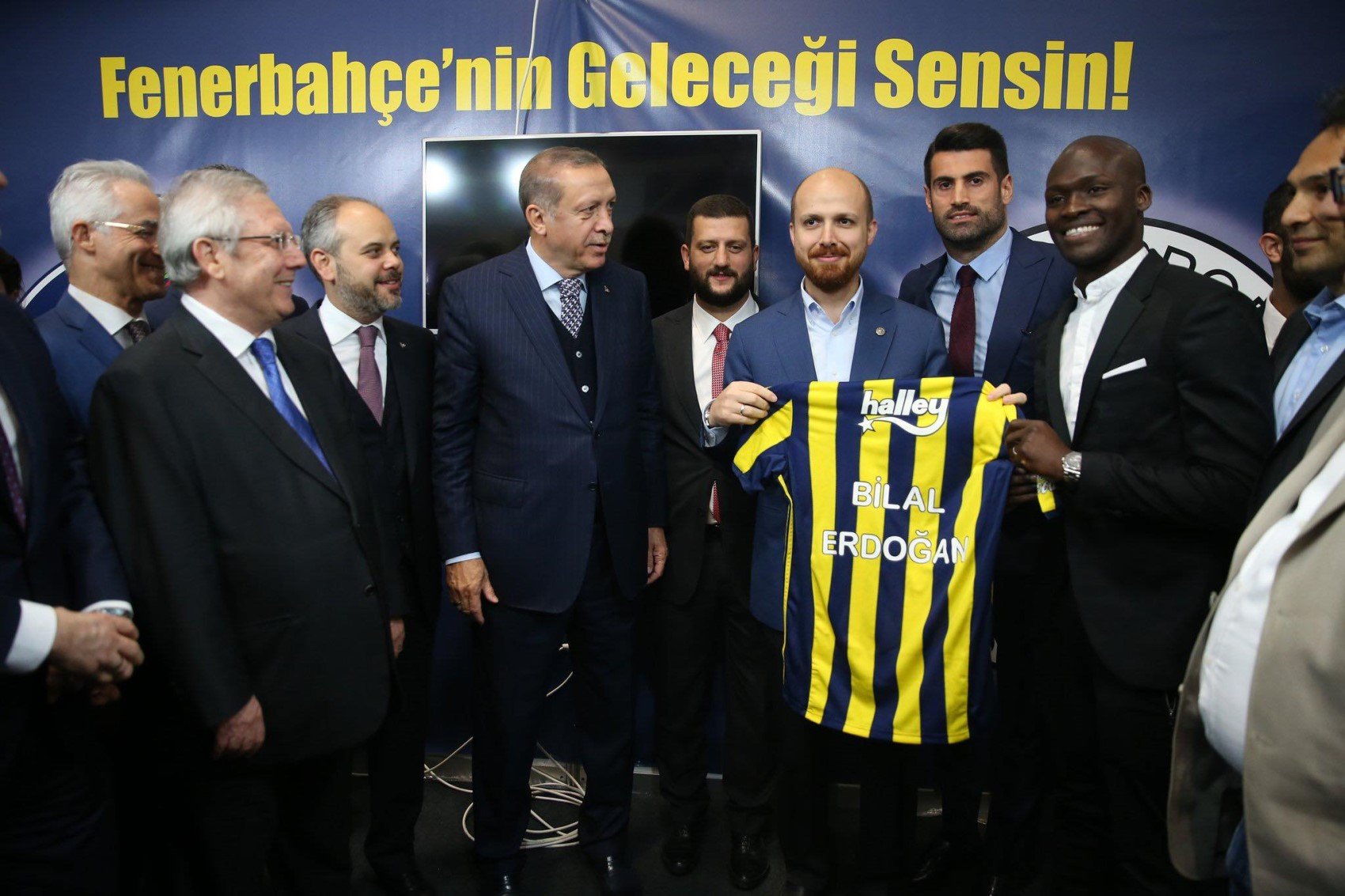 Bilal Erdoğan'dan Fenerbahçe için adaylık açıklaması! İsim vermeden Ali Koç'a seslendi...