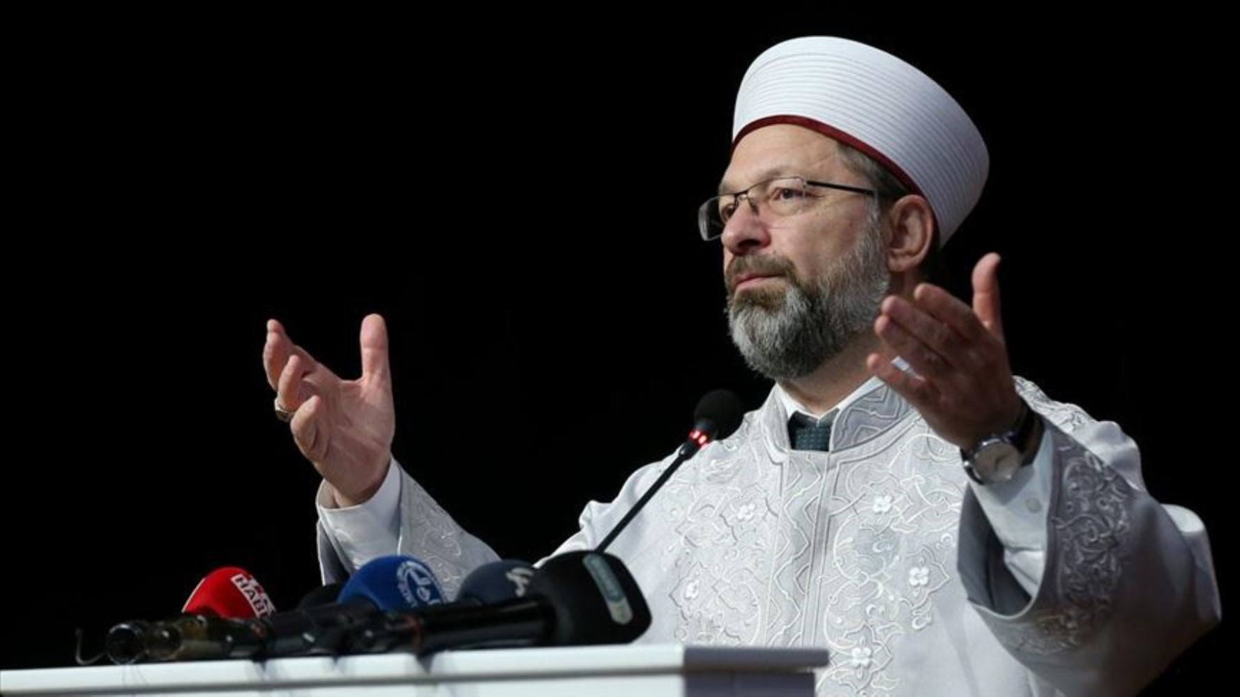 Diyanet ticareti çok sevdi: Önce seccade şimdi elektronik aletler...