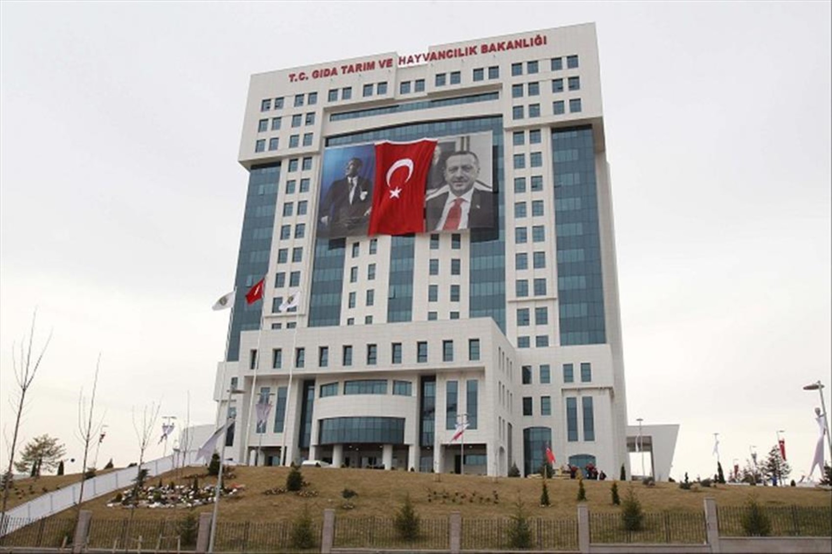Büyük tehlike son anda engellendi! İçinde birçok zararlı organizmalar tespit edildi: Türkiye sınırından geri çevrildi