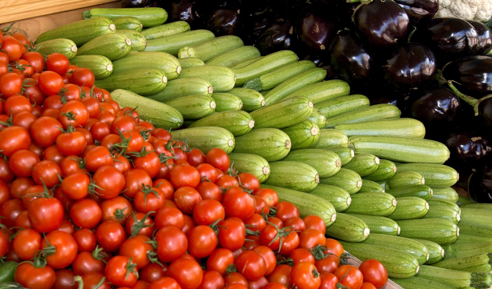 Ticaret Bakanlığı'ndan yeni düzenleme: Hal ve marketlere sıkı denetim
