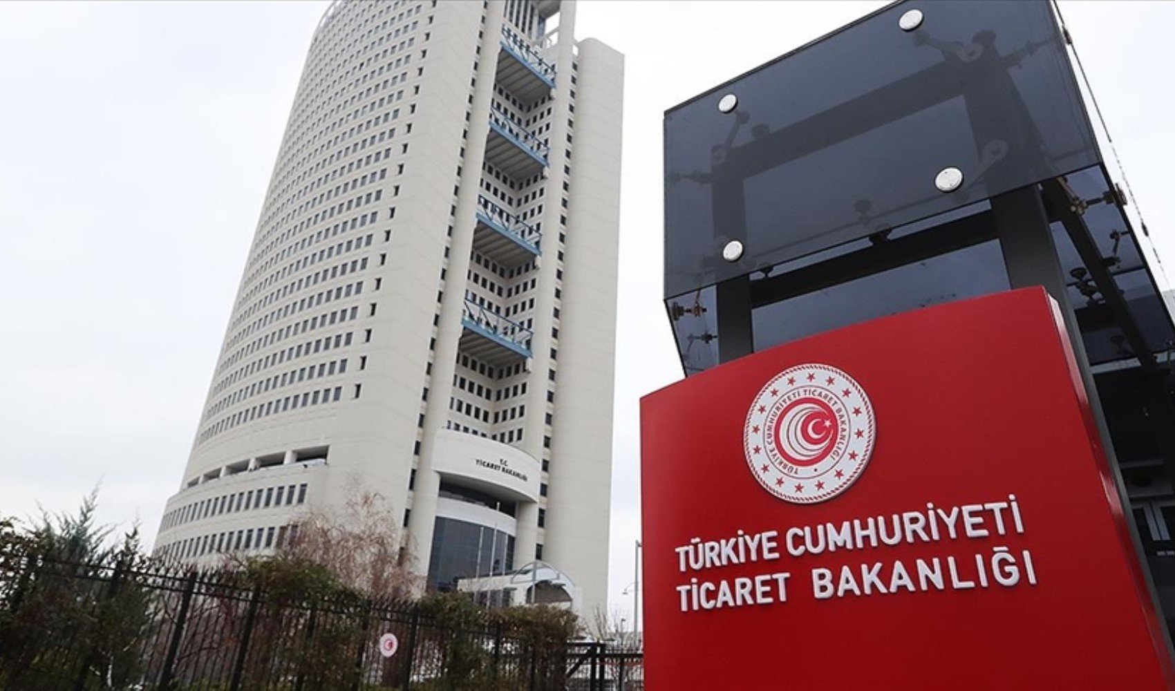 Ticaret Bakanlığı uyardı: Güvensiz ürünler piyasadan kaldırılıyor