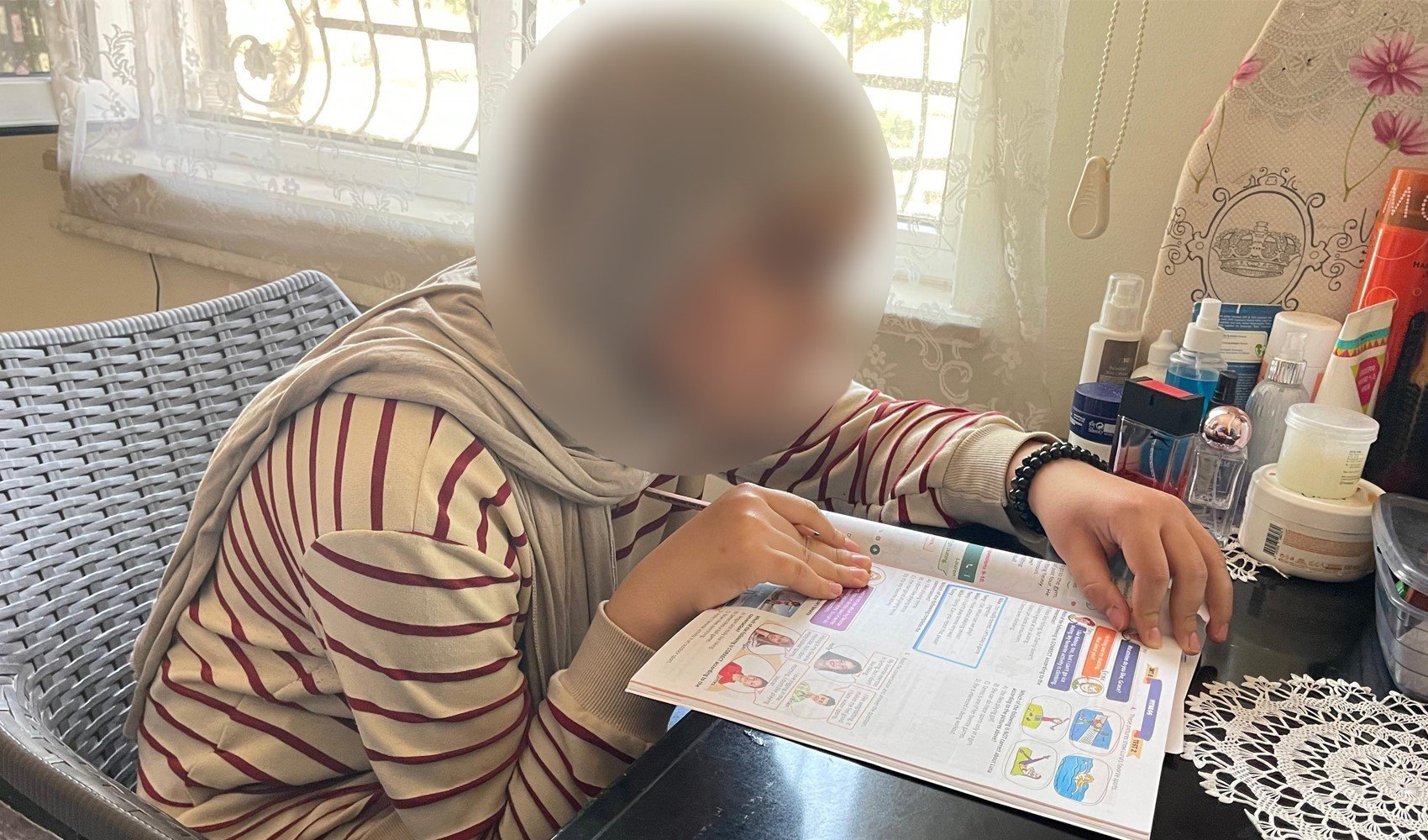 Tesettürlü öğrencisine 'Karabaş' dediği iddia edilen öğretmen açığa alındı