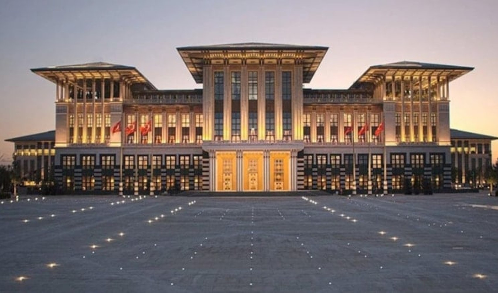 Erdoğan’ın danışmanı Cesur, Demirören’i boykot edeceğini açıkladı: Paylaşımı kısa süre sonra sildi