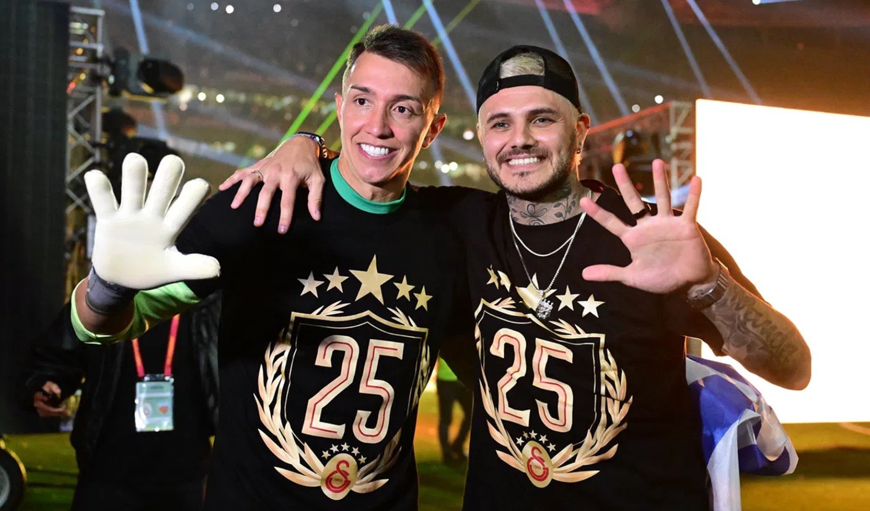 Galatasaray'dan 48 saatte dev ciro