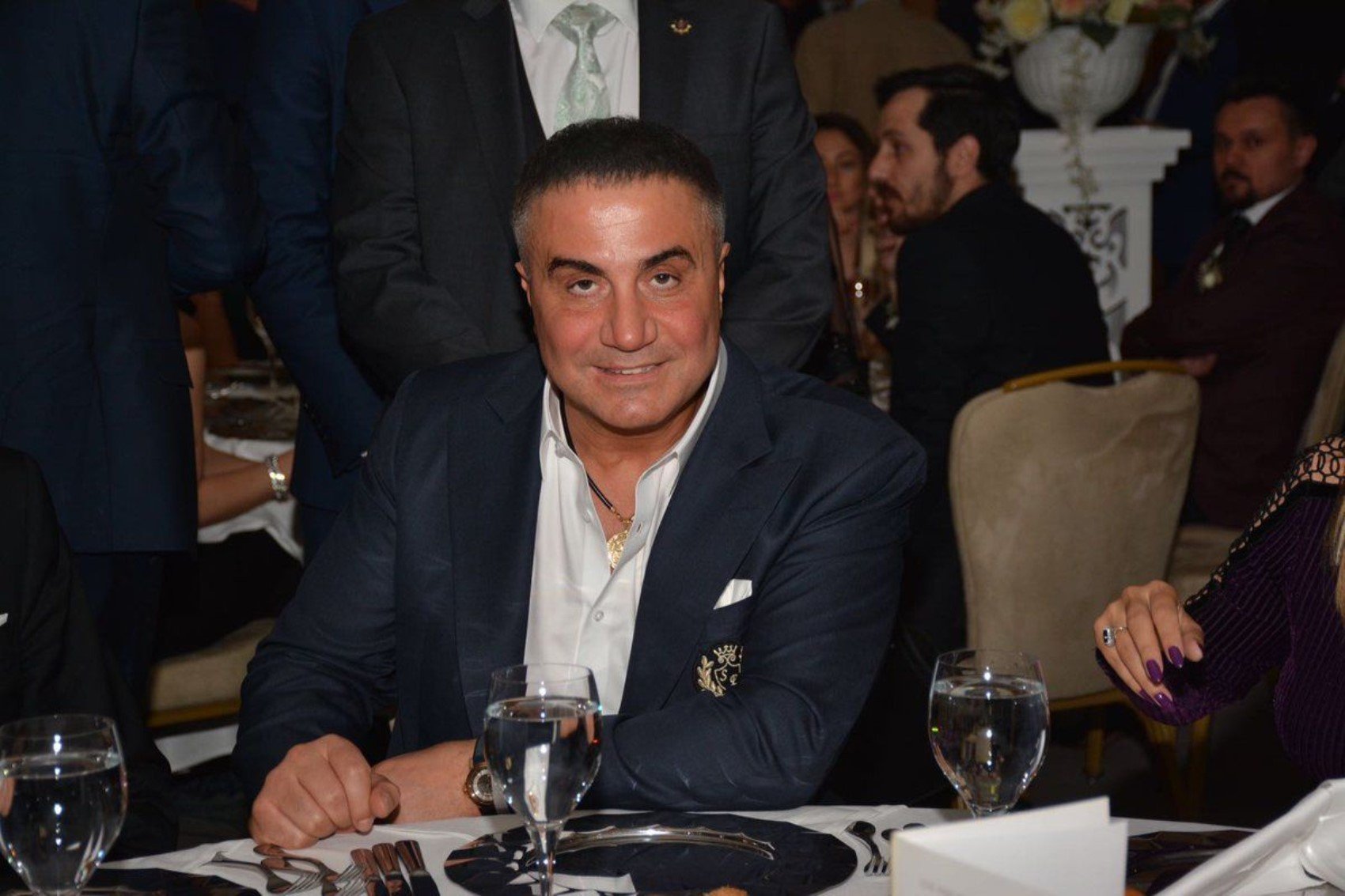 Türkiye'ye döneceği iddia edilen Sedat Peker sessizliğini bozdu! 'Kırmızı bültenim kalksa bile...'