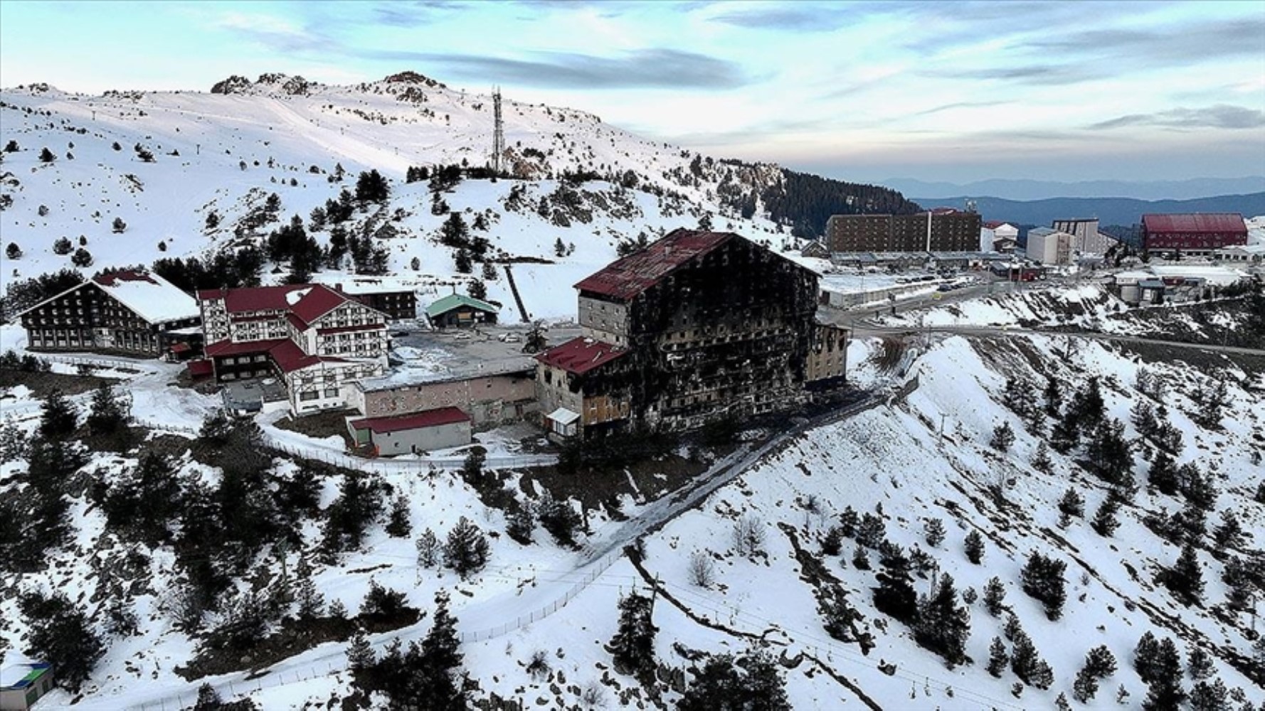 78 kişinin öldüğü otel yangınında 'yetki bizde değil' savunması! Sorumluluk Kültür Bakanlığı'na atıldı