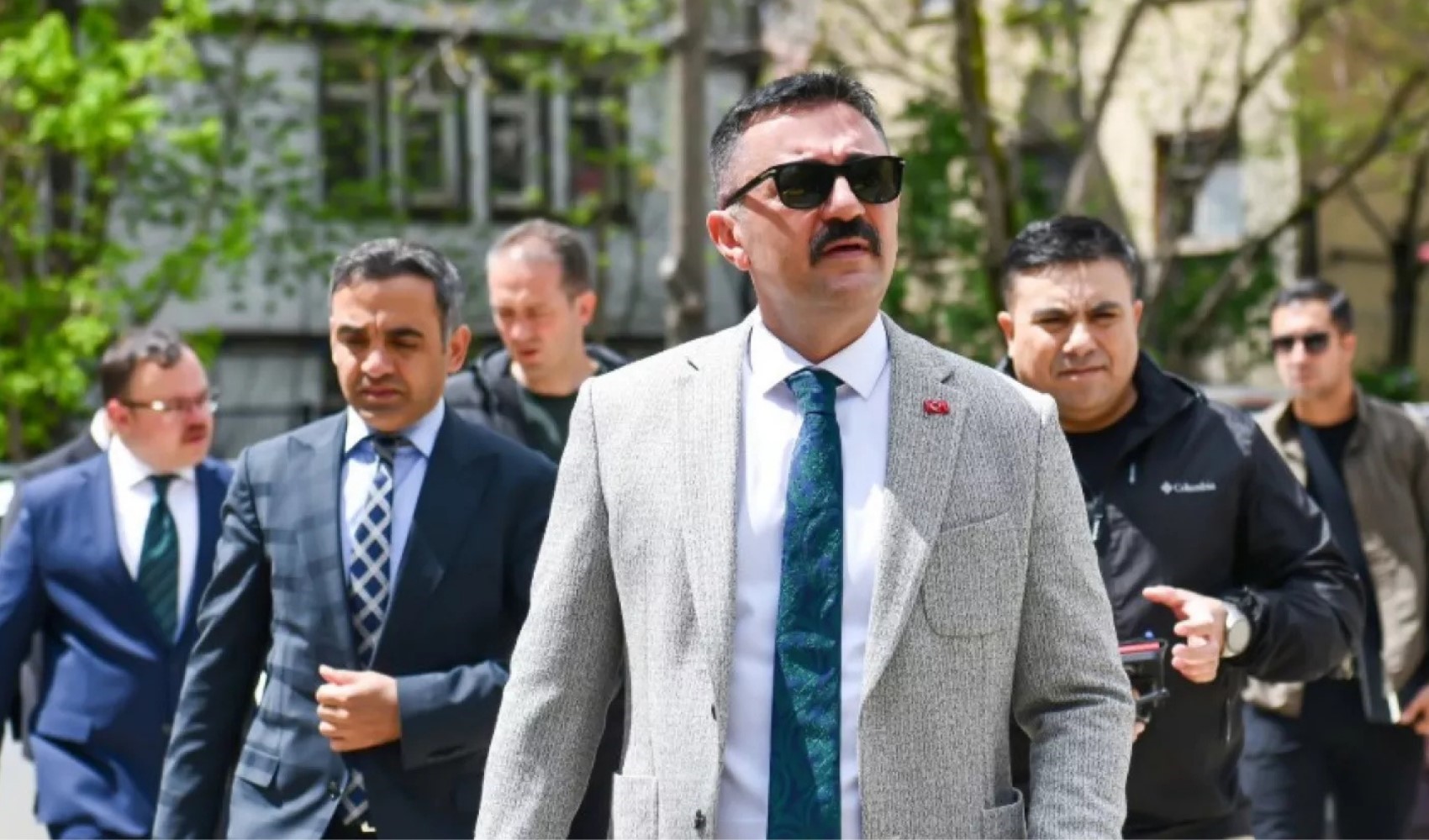 Terörist anmasına engel olmak istemişti: Tunceli Valisi Tekbıyıkoğlu merkeze alındı