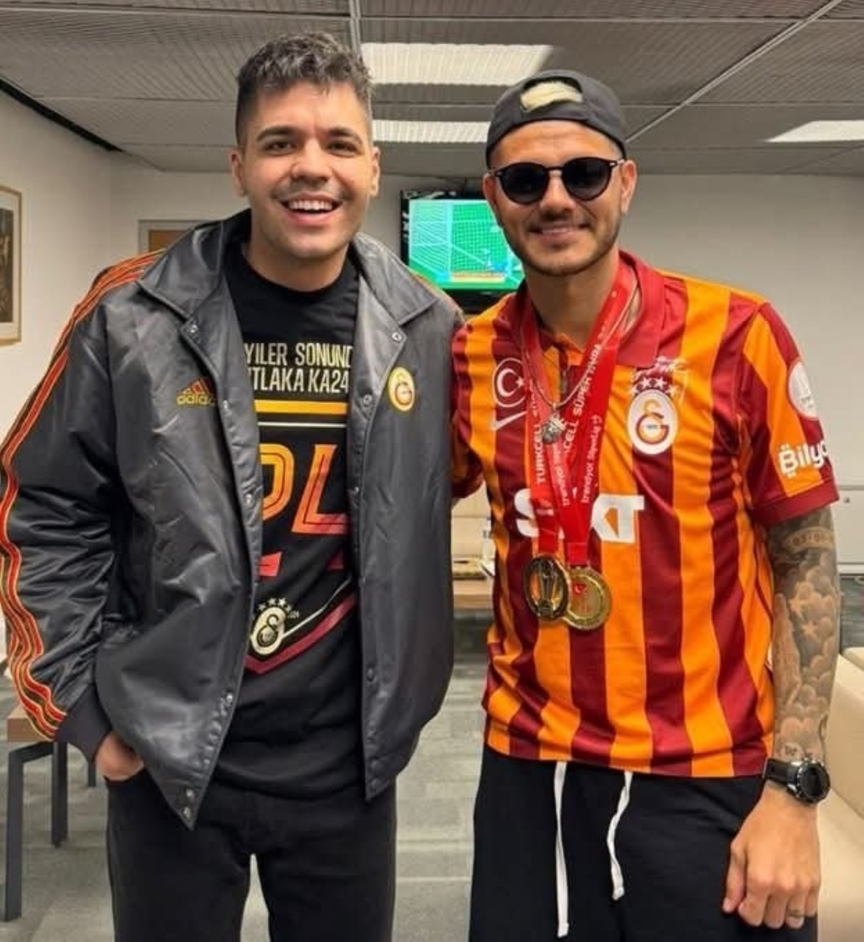 Galatasaray'ın şampiyonluk kutlamasında sahneye çıkacak sanatçılar belli oldu!