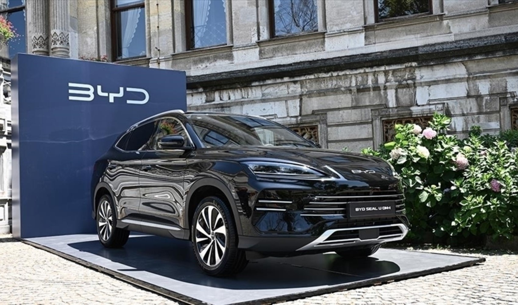 BYD'den bir ilk: Avrupa'da Tesla'yı solladı