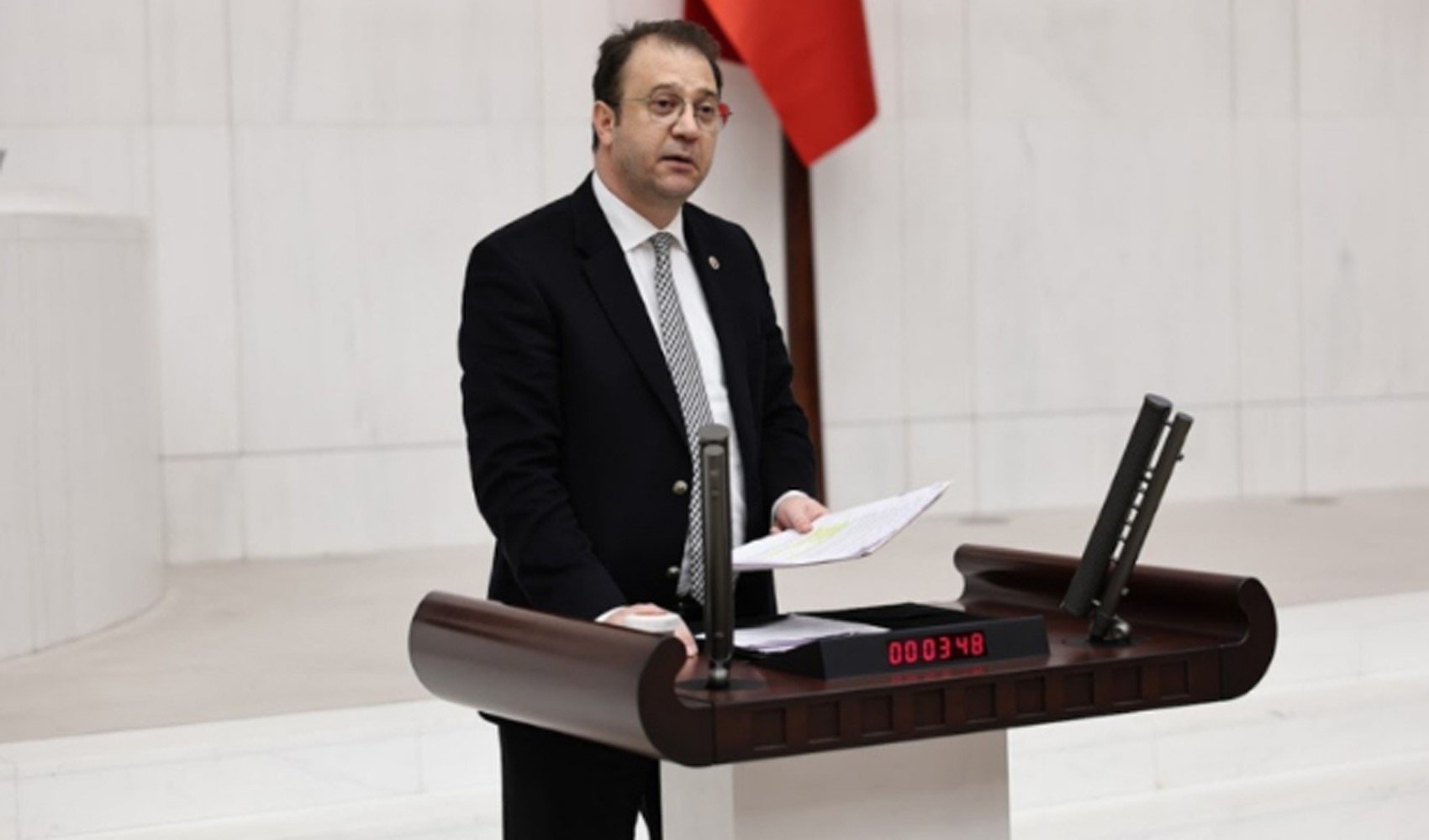 CHP'li Alp: Kürtlerin belediye meclislerinde yer almaları bu ülkede ne zamandır suç kabul ediliyor?