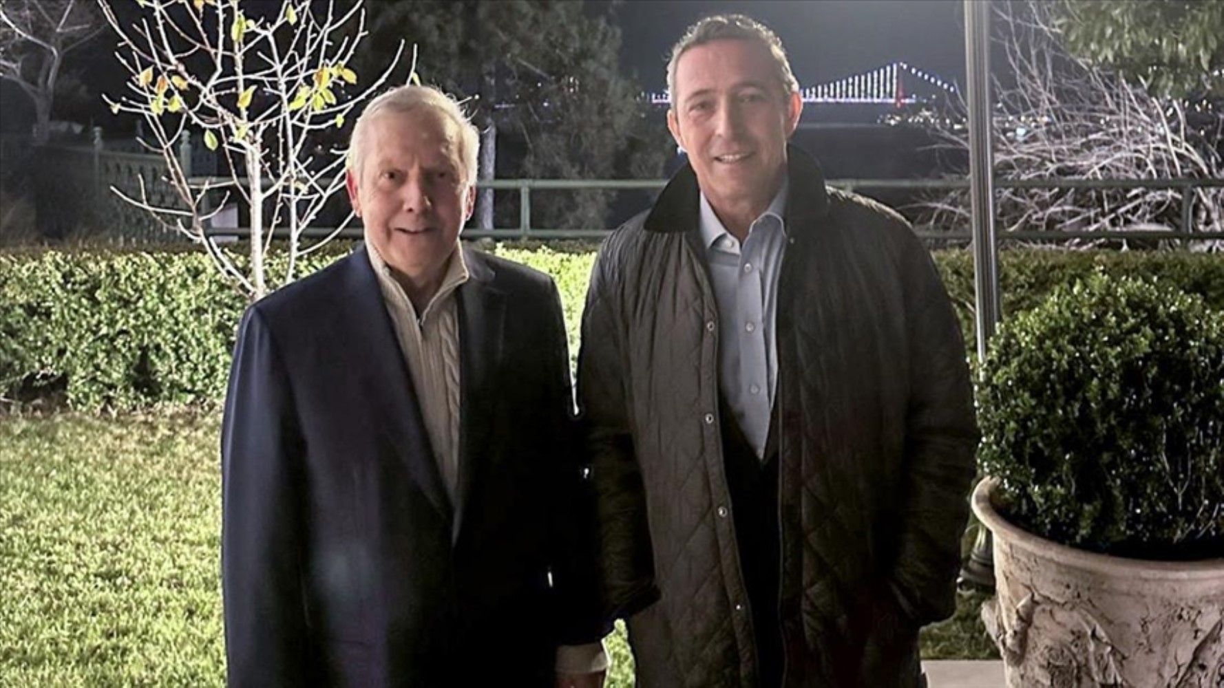 Fenerbahçe'deki kritik zirvede neler yaşandı? Aziz Yıldırım Ali Koç'tan ne istedi?