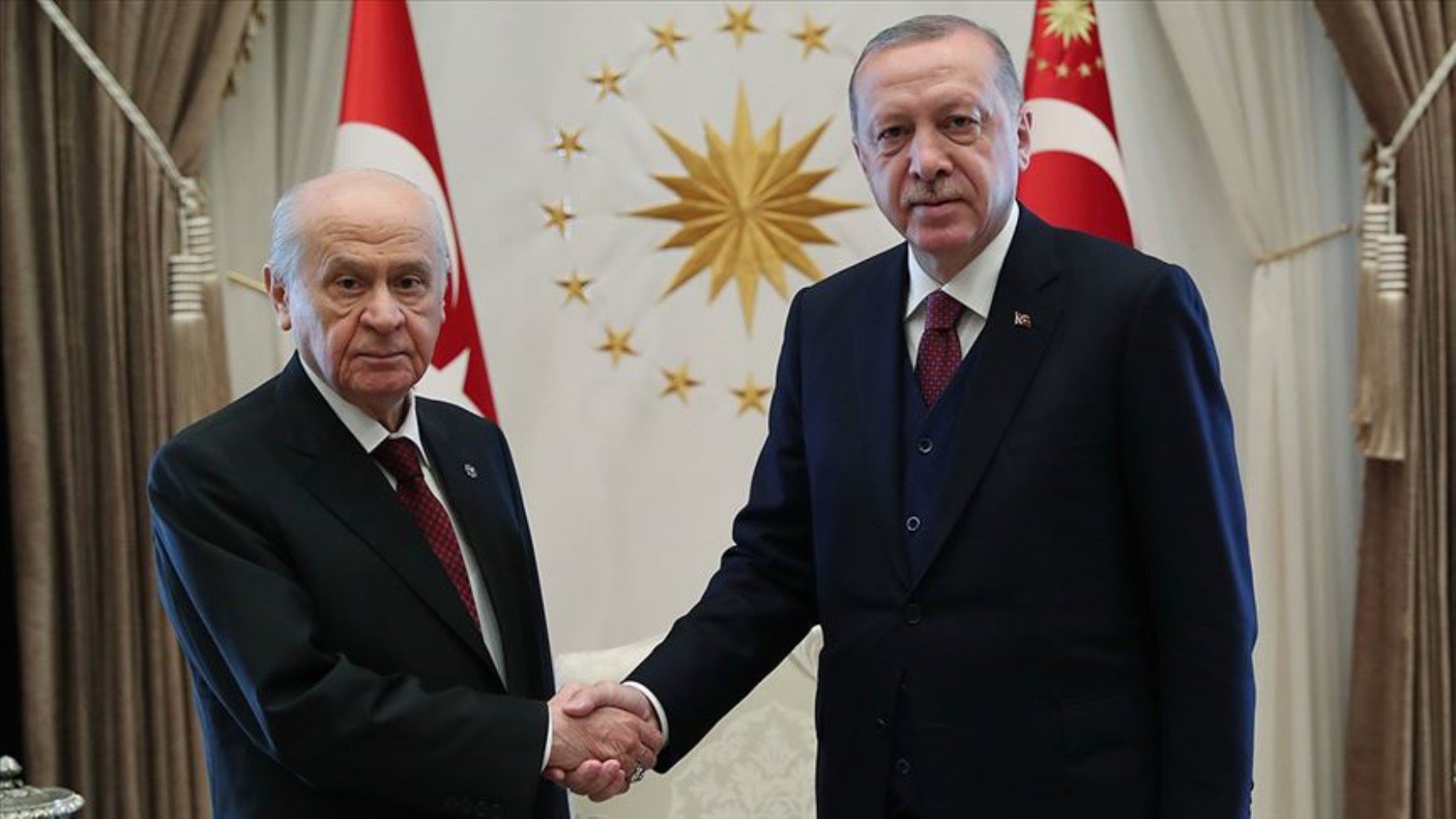 Kulis: Erdoğan Bahçeli'ye güvenmiyor: Yarı- Başkanlık formülü mü geliyor?