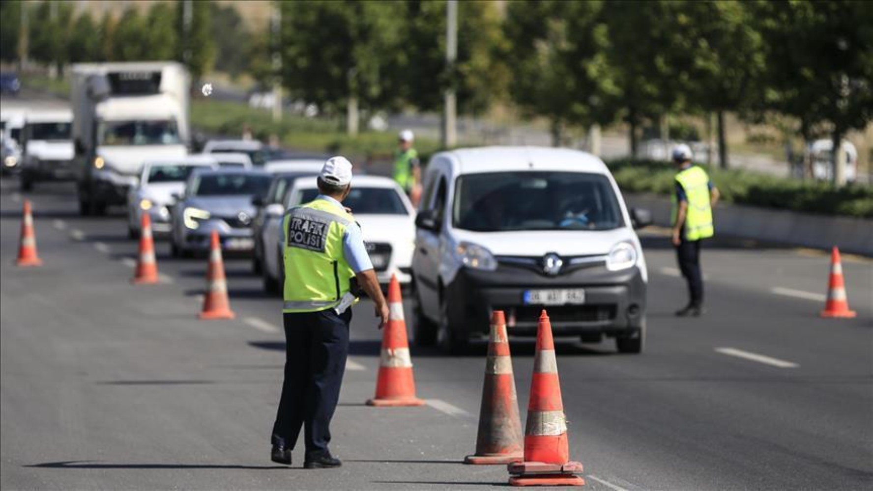 Trafikte yeni dönem! Yapanların ehliyetleri iptal edilecek