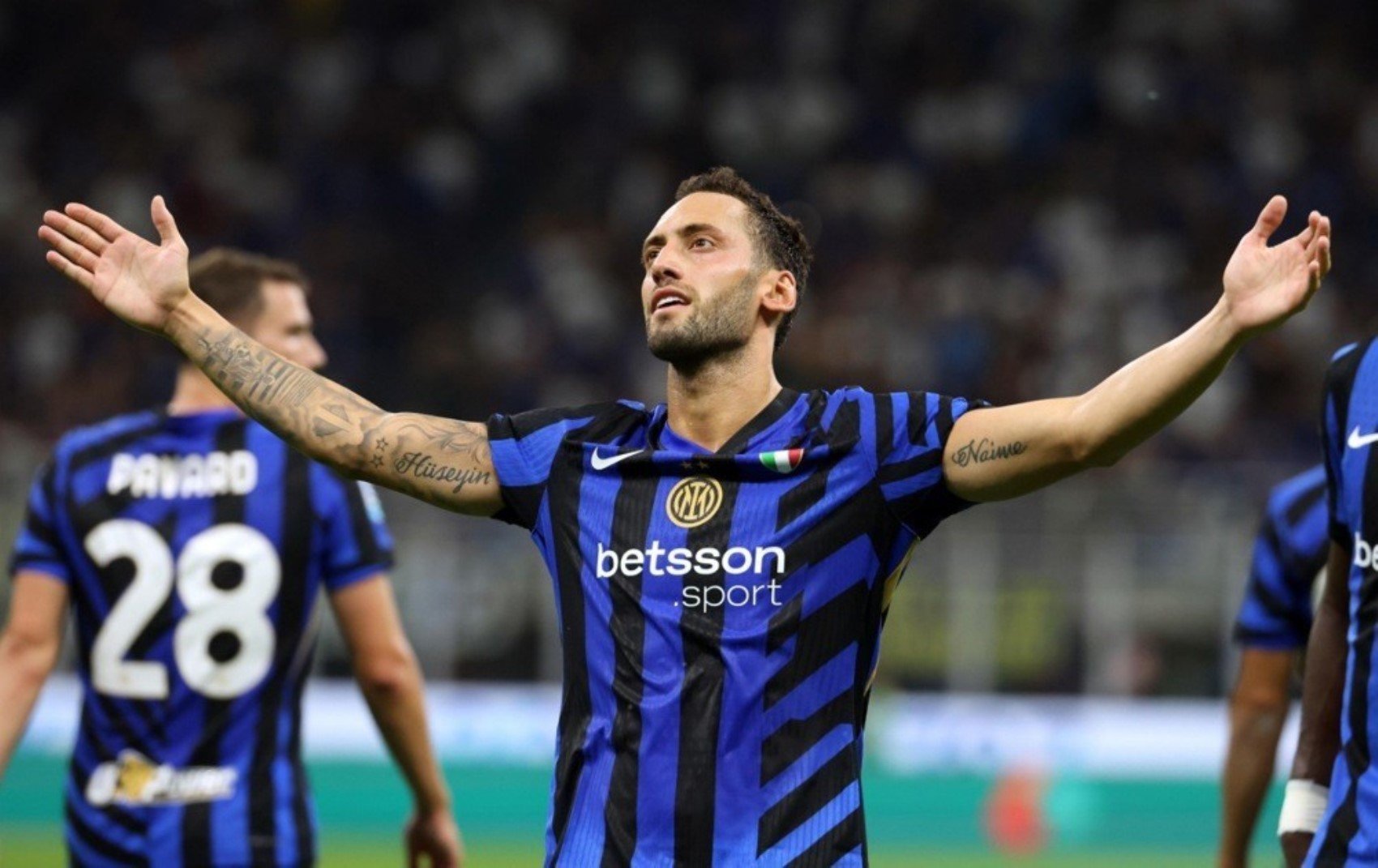 Hakan Çalhanoğlu ilk 11'de olacak mı? Como - Inter maçı ne zaman, saat kaçta? Şifresiz kanalda mı?