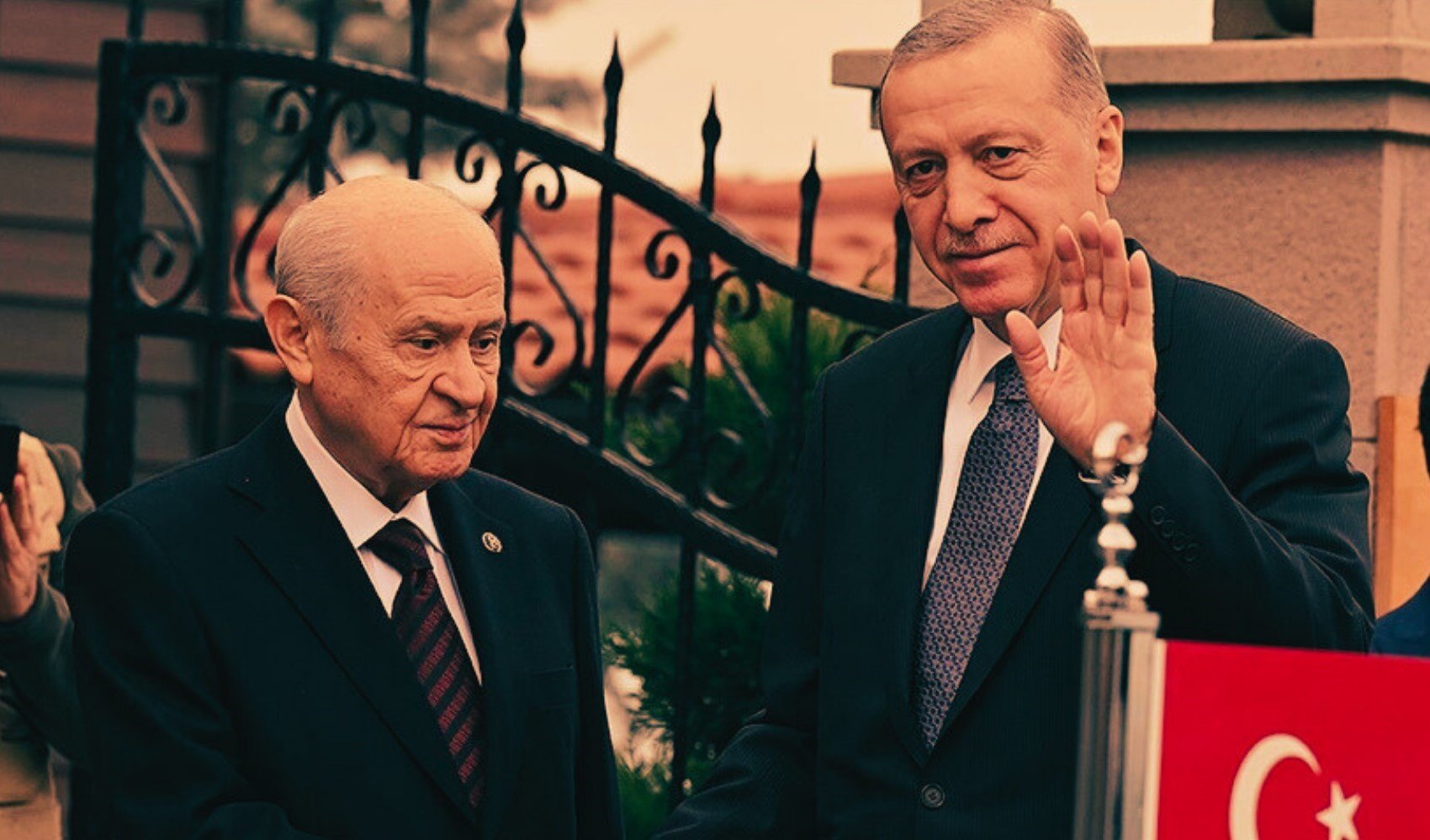 Kulis: Erdoğan Bahçeli'ye güvenmiyor Kulis: Erdoğan Bahçeli'ye güvenmiyor