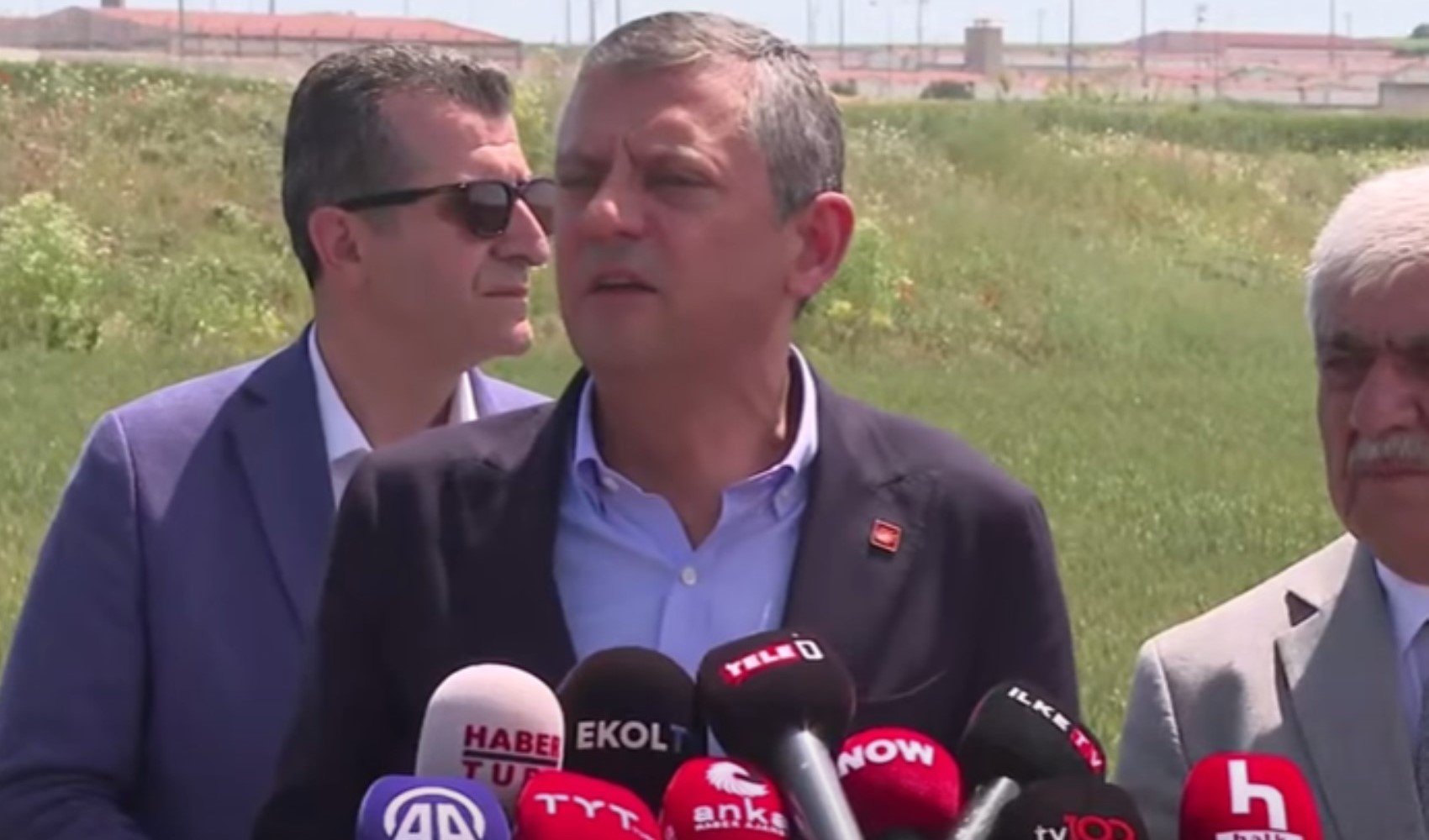 Özgür Özel Silivri'den seslendi... 4.dalga operasyonuna sert eleştiri: 'Fatih'ten başlıyorum, salı gününe kadar açıklayacağım'