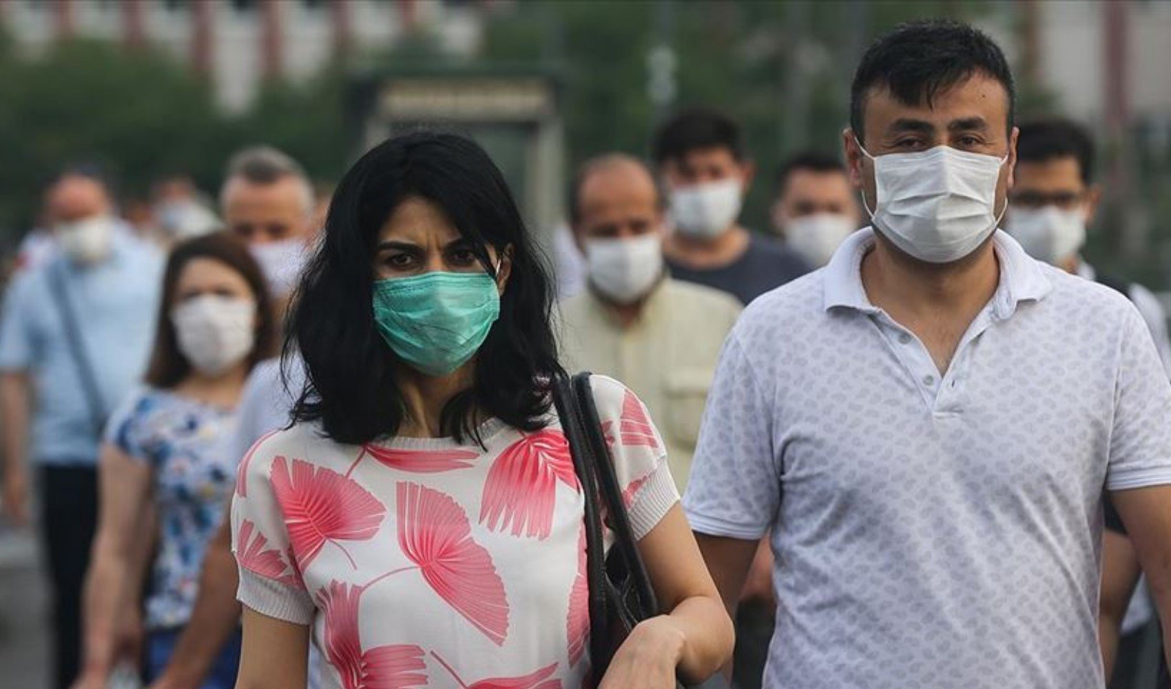 Pazar günü İstanbul için maske uyarısı! Çöl tozu ve sağanak kapıda Pazar günü İstanbul için maske uyarısı! Çöl tozu ve sağanak kapıda