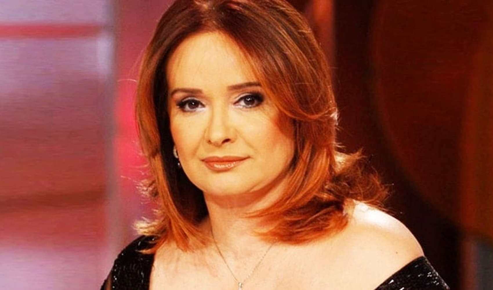 Müjde Ar, bir çocuğa koruyucu anne olacak
