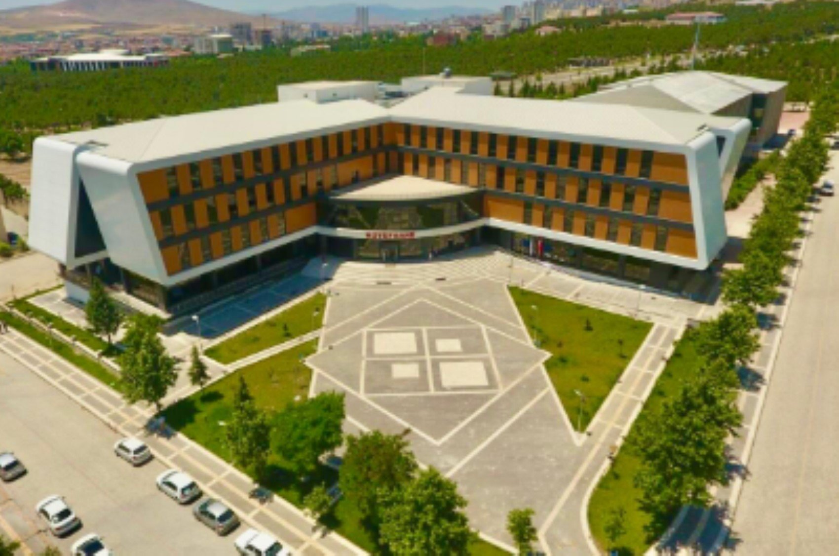 2025'in en iyi devlet üniversiteleri belli oldu: Zirvenin sahibi değişti