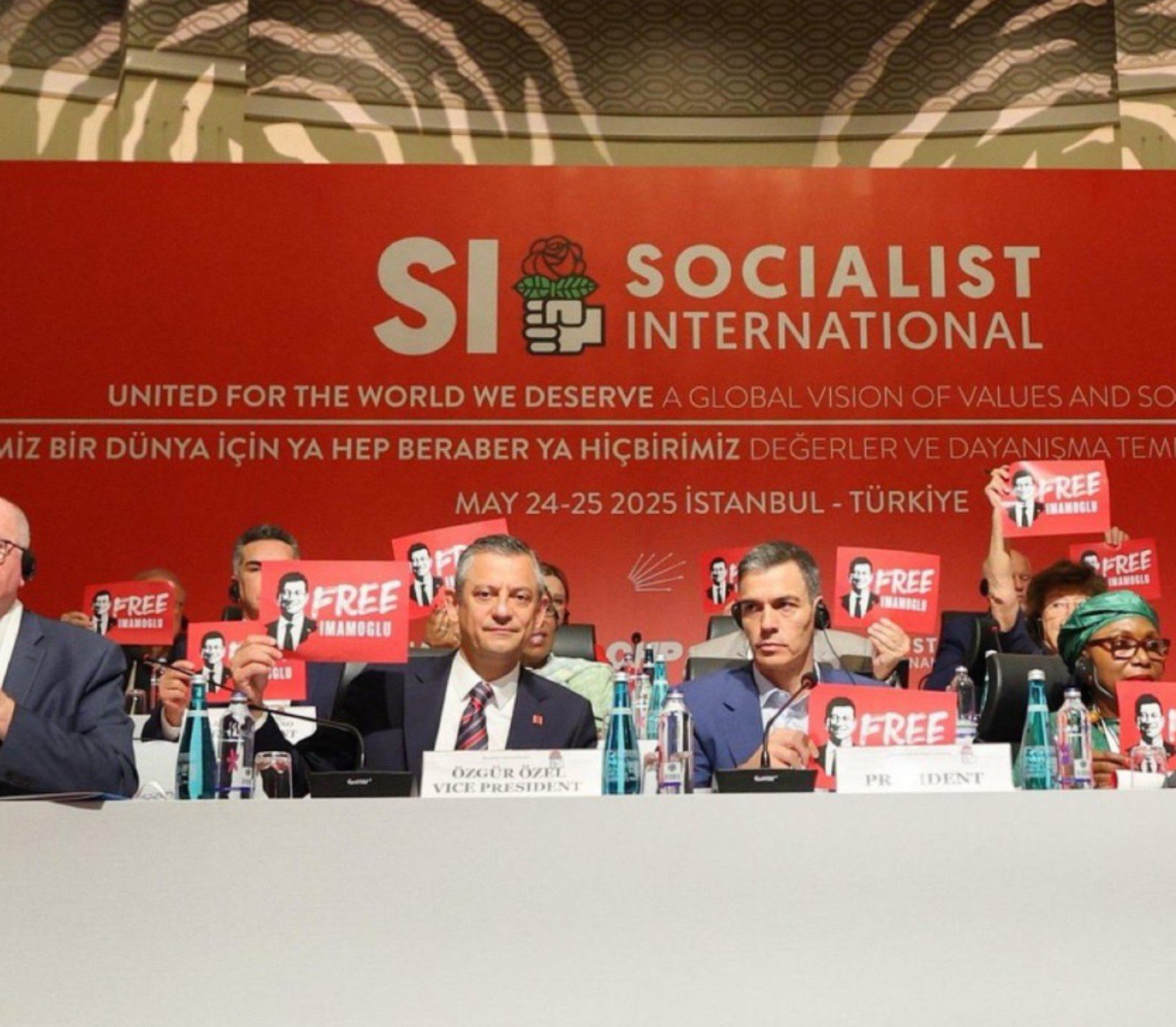 DEM Partili Hatimoğulları'ndan 'Free İmamoğlu' açıklaması! 'Biz ne yaptığımızı biliyoruz'