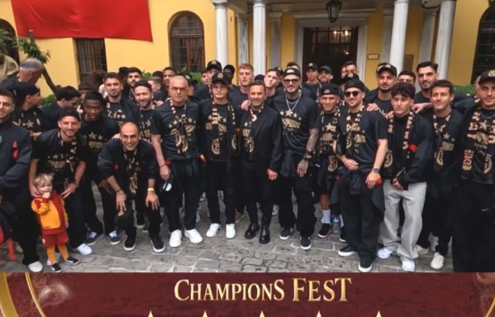Galatasaray'da 25.şampiyonluk coşkusu... Kutlamalar başladı: İşte kutlamalardan kareler!