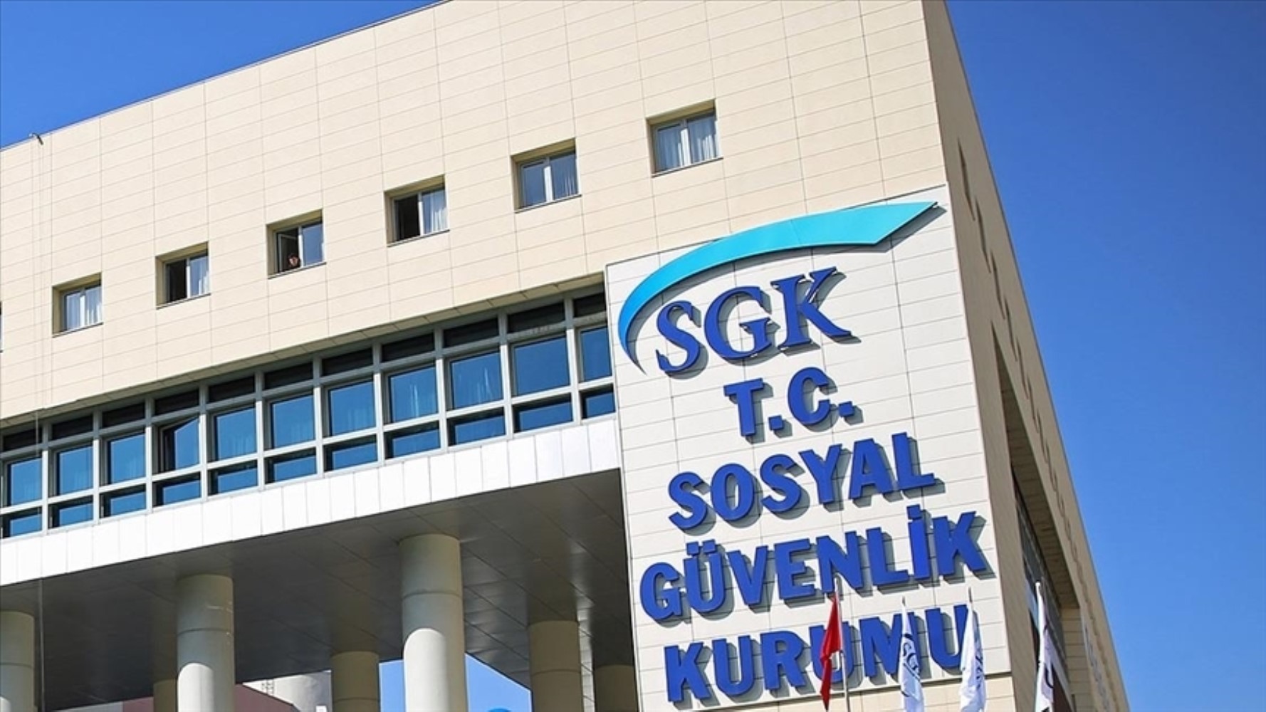 Üniversites mezunlarına 2 yıl prim muafiyeti! GSS ne zaman başlar?