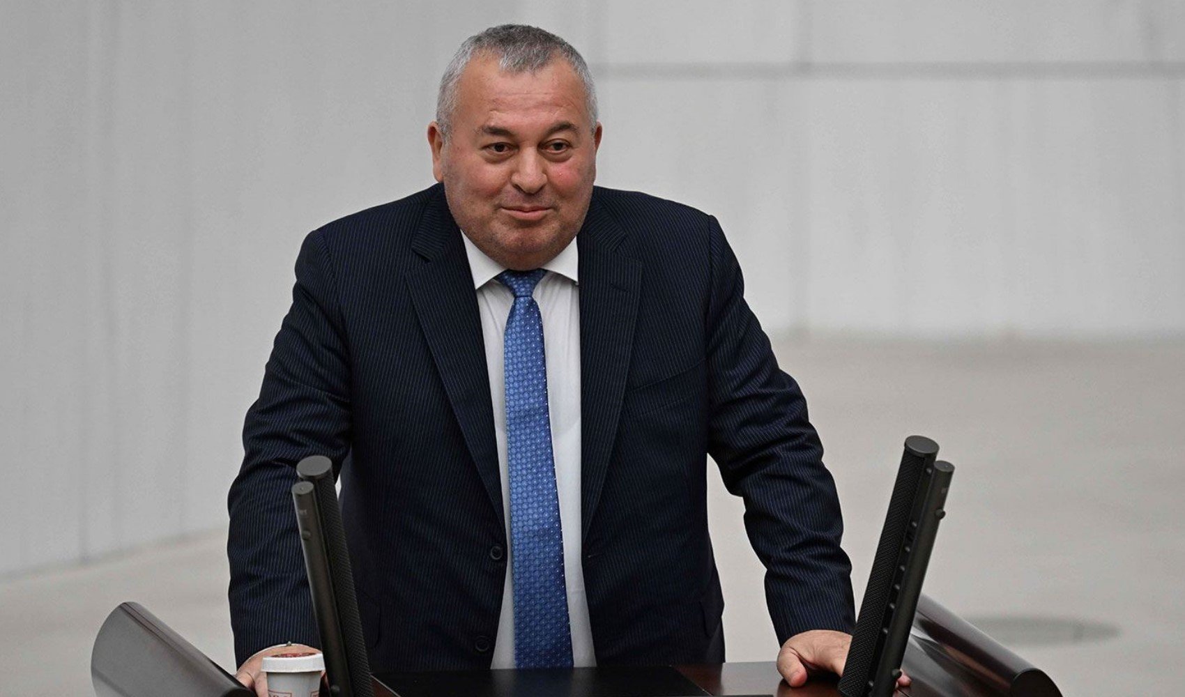 Hangi AKP'li gazeteci ne kadar para aldı Hangi AKP'li gazeteci ne kadar para aldı