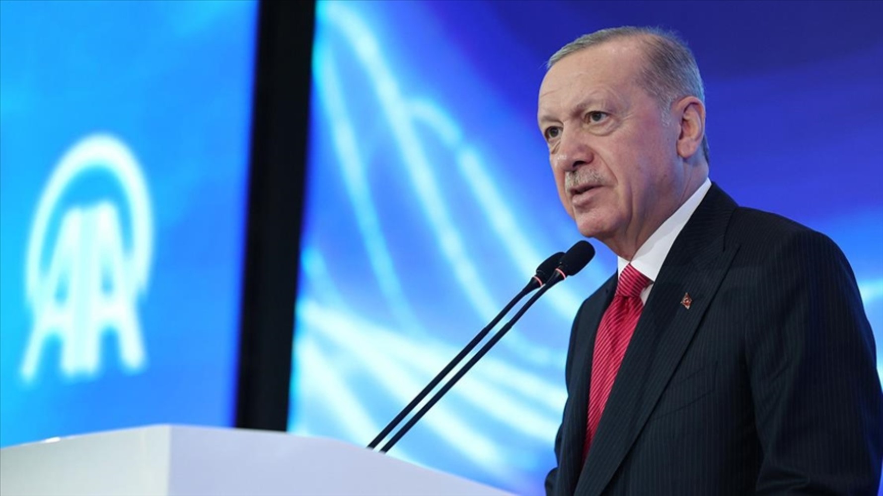 Erdoğan'dan yeni anayasa hamlesi... '10 kişiyi görevlendirdim' demişti: O isimler belli oldu