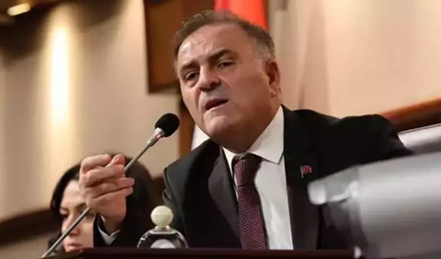 İBB Başkanvekili'nden cezaevindeki ailelere destek! 'Evlatları evladımızdır'