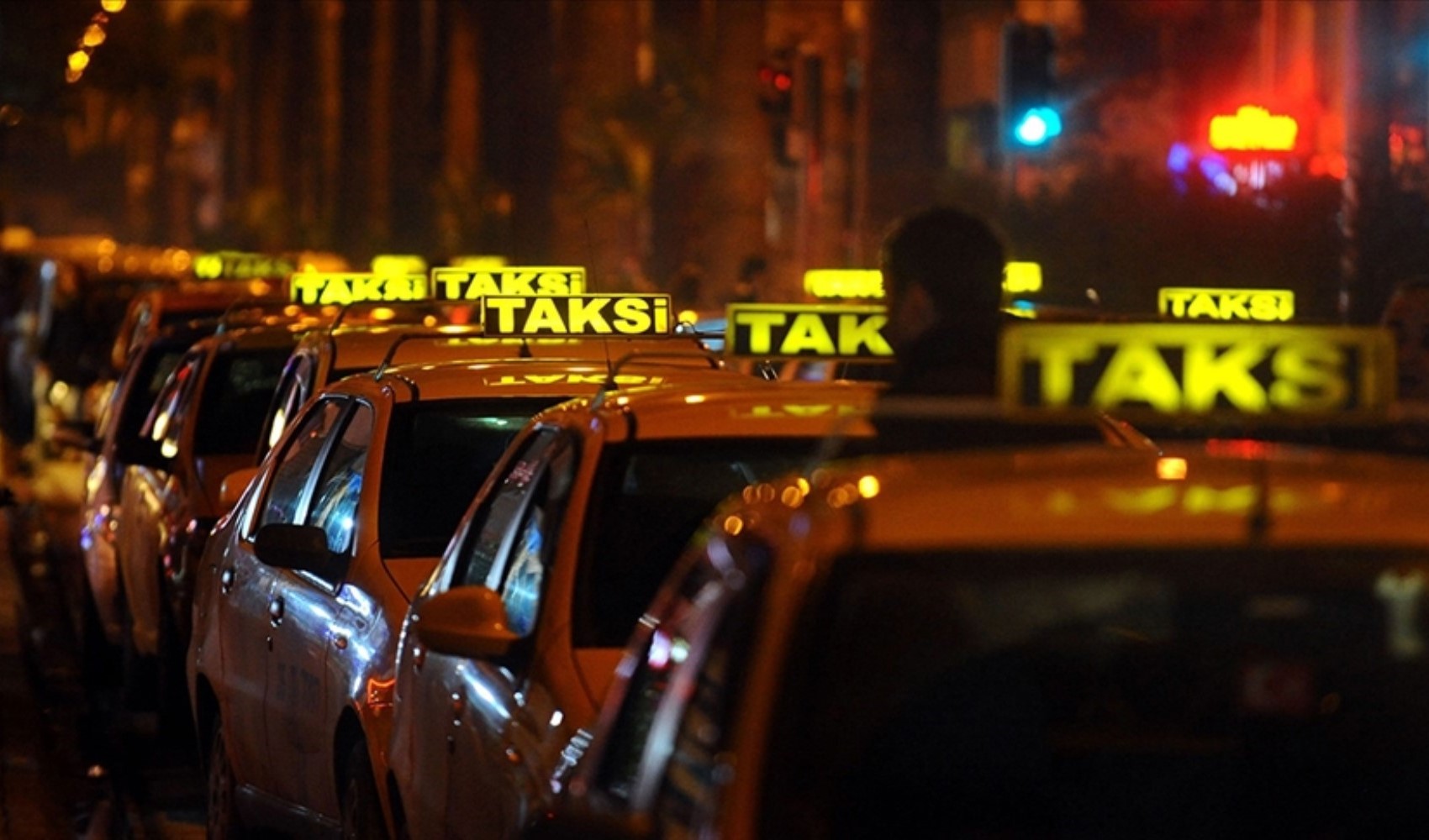 İstanbul'a 150 yeni taksi geliyor! İBB ilk etap ihalesine çıkıyor