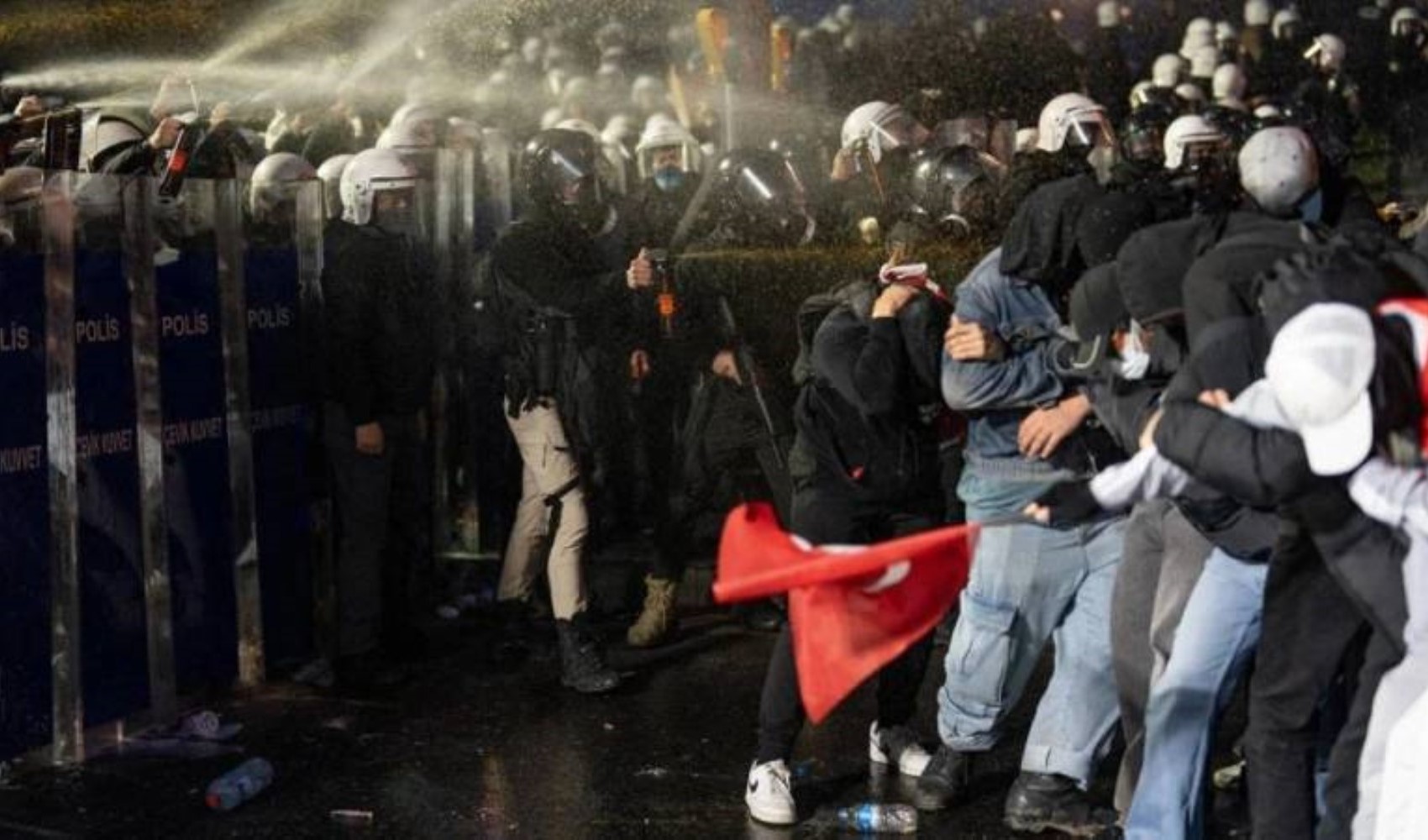 Saraçhane tutukluları için ailelerden çağrı! '30 Mayıs’ta Silivri’ye ses olalım'