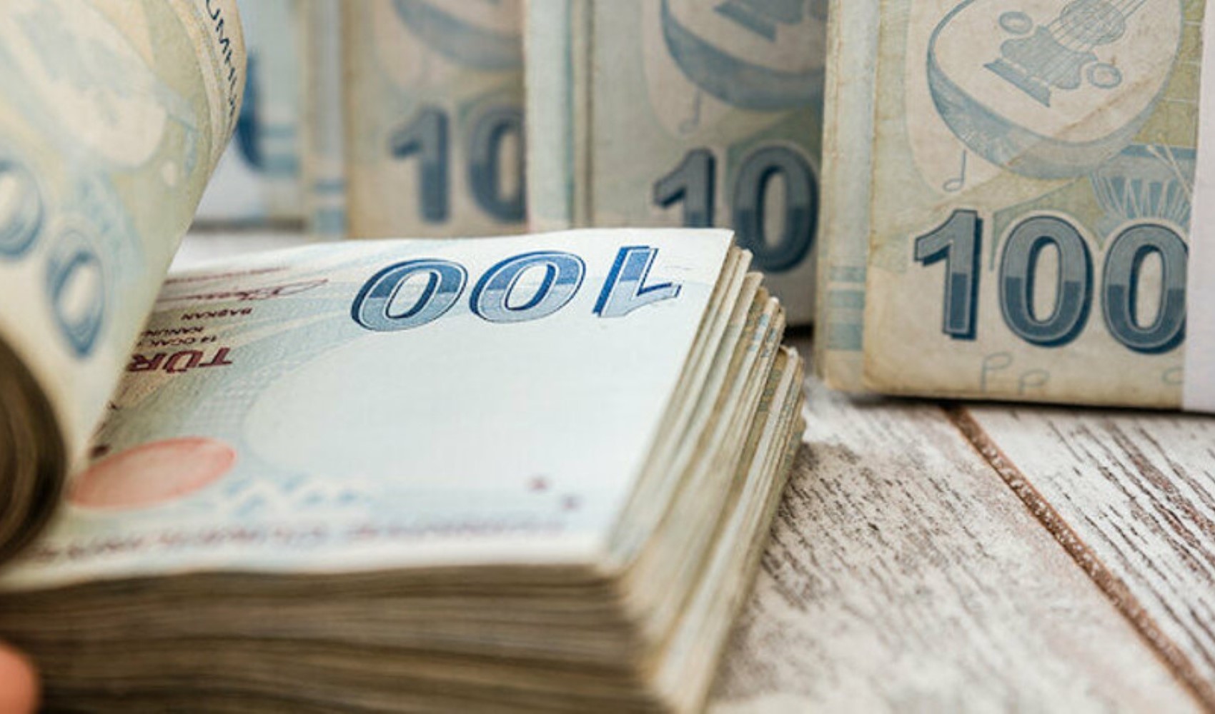 Türk lirasını destekleyecek yeni adımlar Türk lirasını destekleyecek yeni adımlar