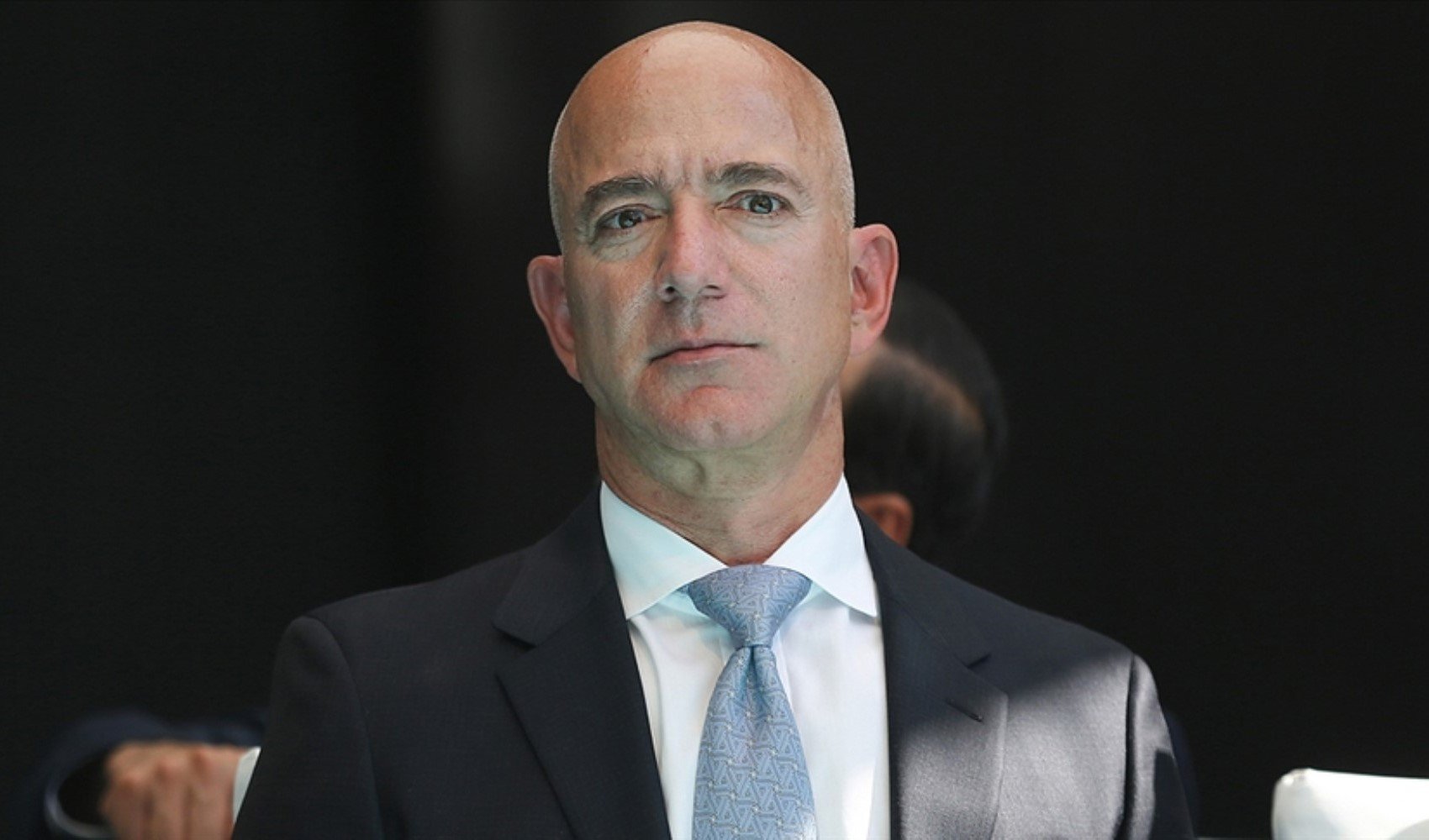 Jeff Bezos, amazon hisselerini satma kararı aldı