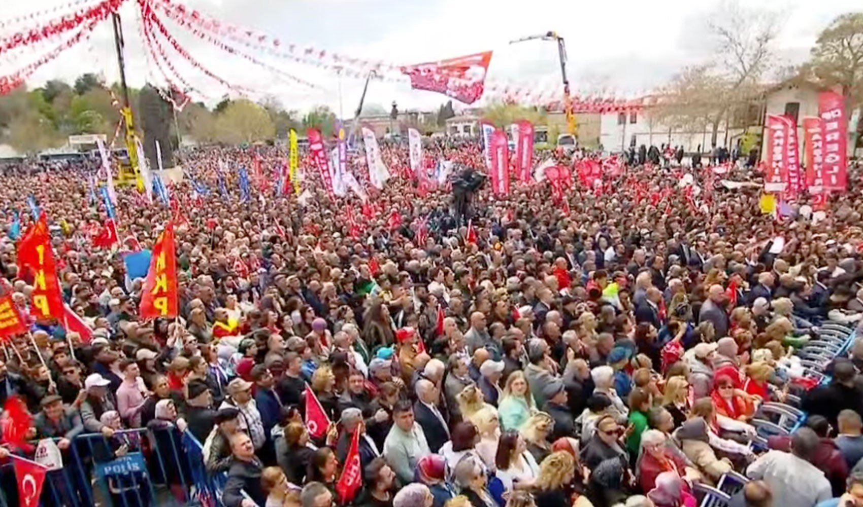 CHP'den AKP'nin kalesi Konya'da gövde gösterisi!