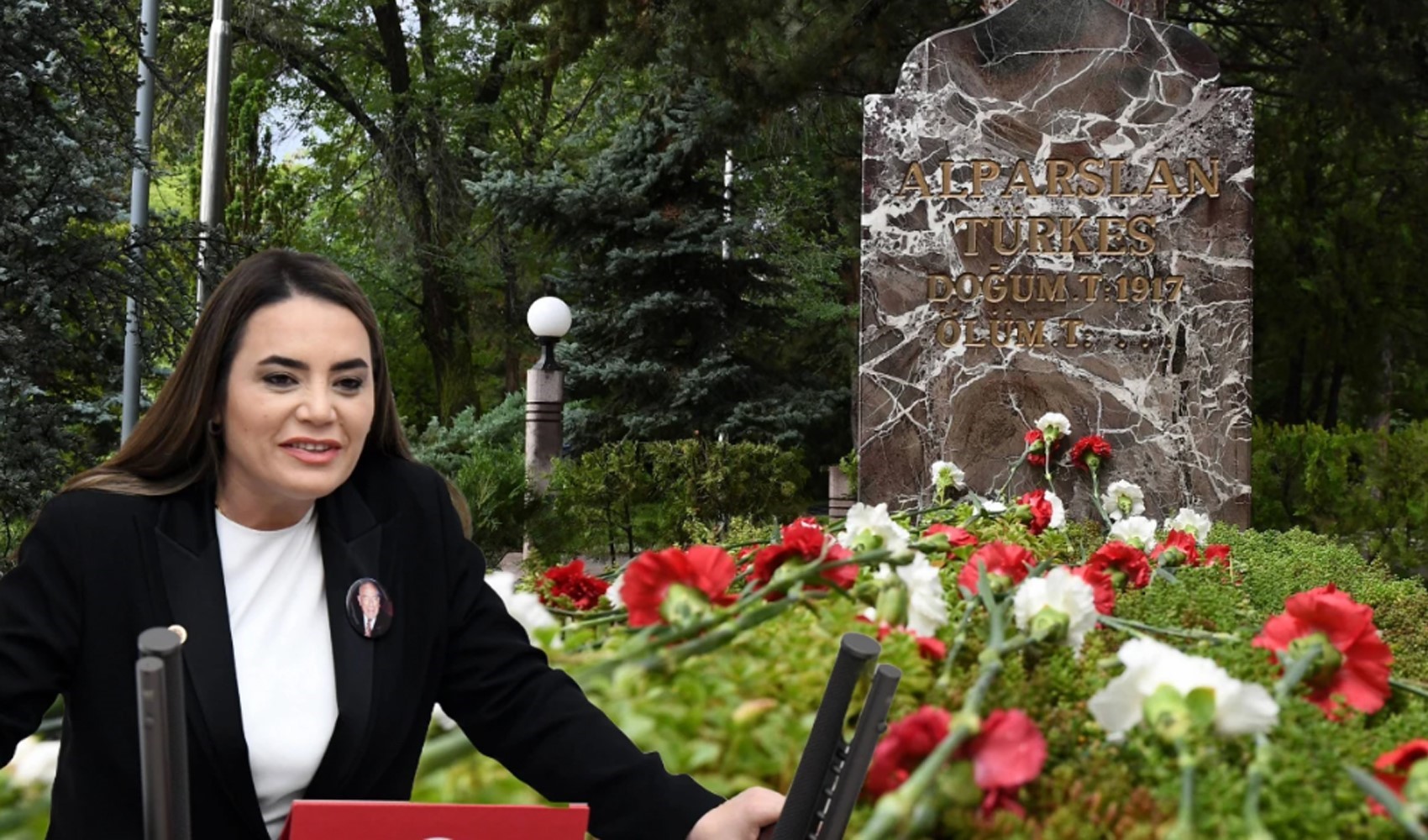 Ayyüce Türkeş'ten babasının mezarında açıklama: Yumruklar uçuşuyordu Ayyüce Türkeş'ten babasının mezarında açıklama: Yumruklar uçuşuyordu