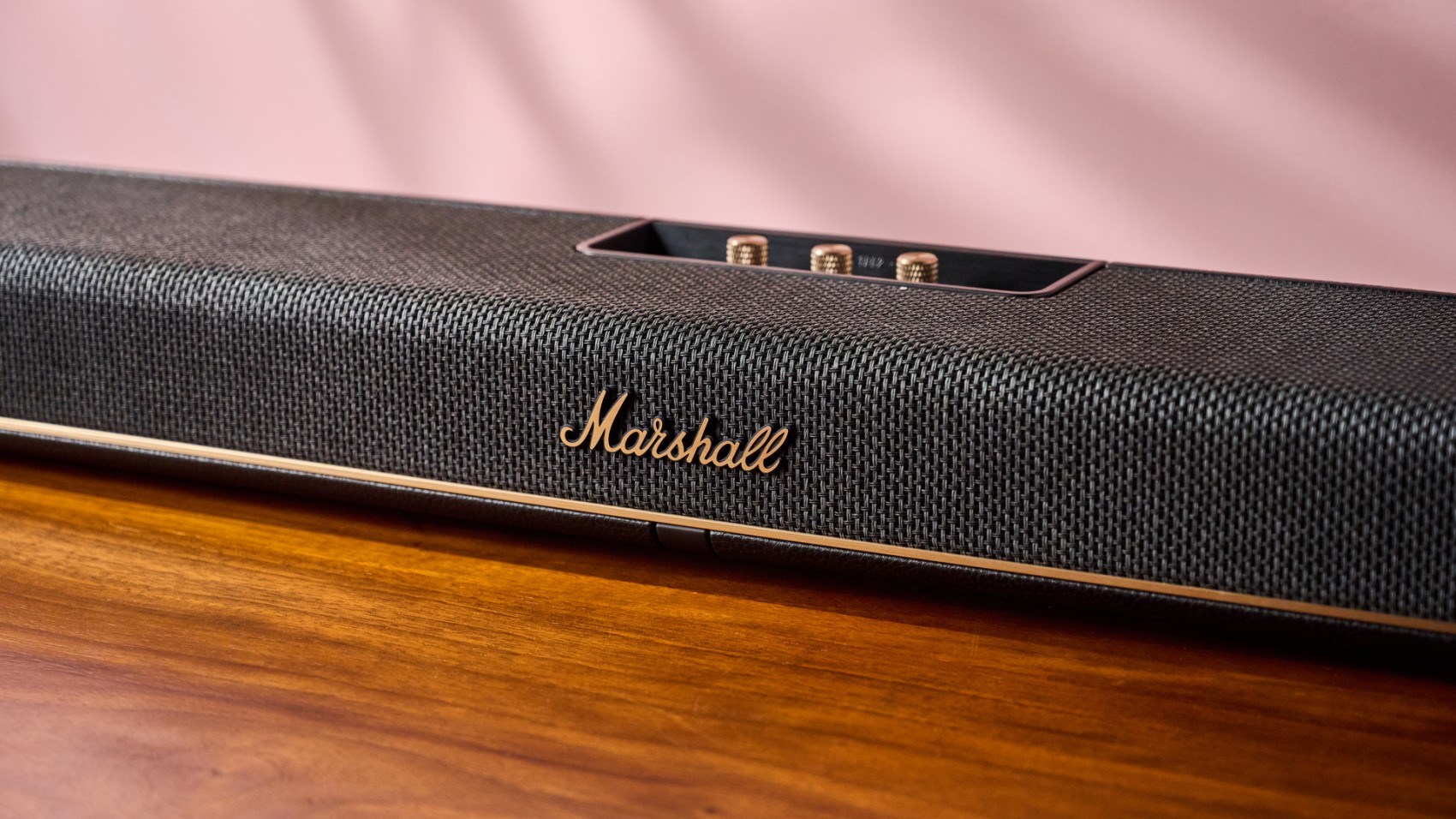 Marshall'dan iddialı bir çıkış: 1000 dolar değerindeki Heston 120 modelini tanıttı