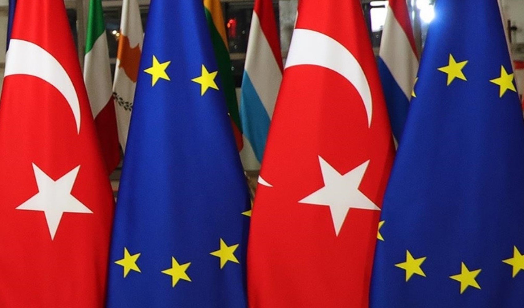 AB'nin 150 milyar euroluk savunma fonunda Türkiye’ye veto tehdidi
