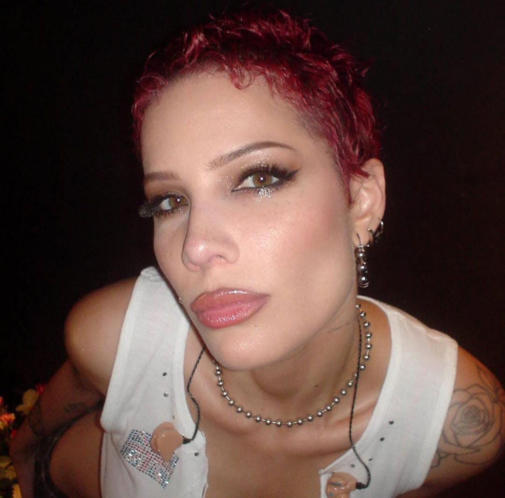 ABD'li şarkıcı Halsey İstanbul’a geliyor!