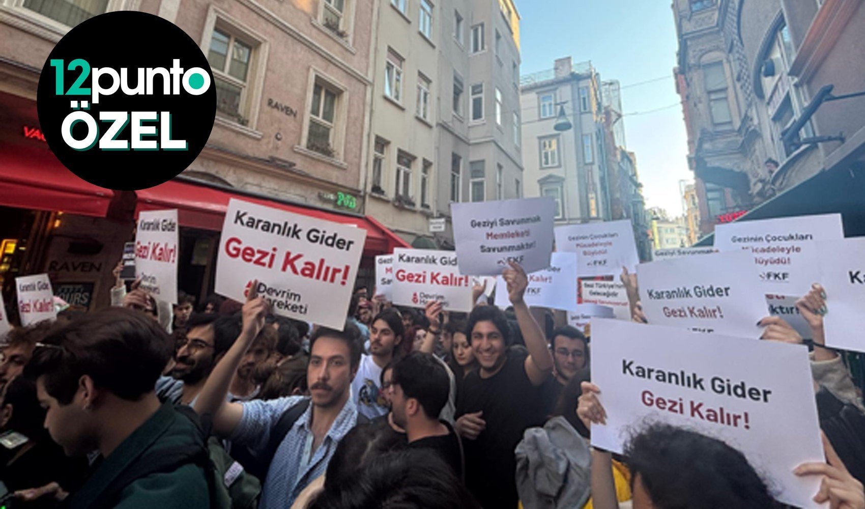 Devrim Hareketi: Karanlık gider, Gezi kalır
