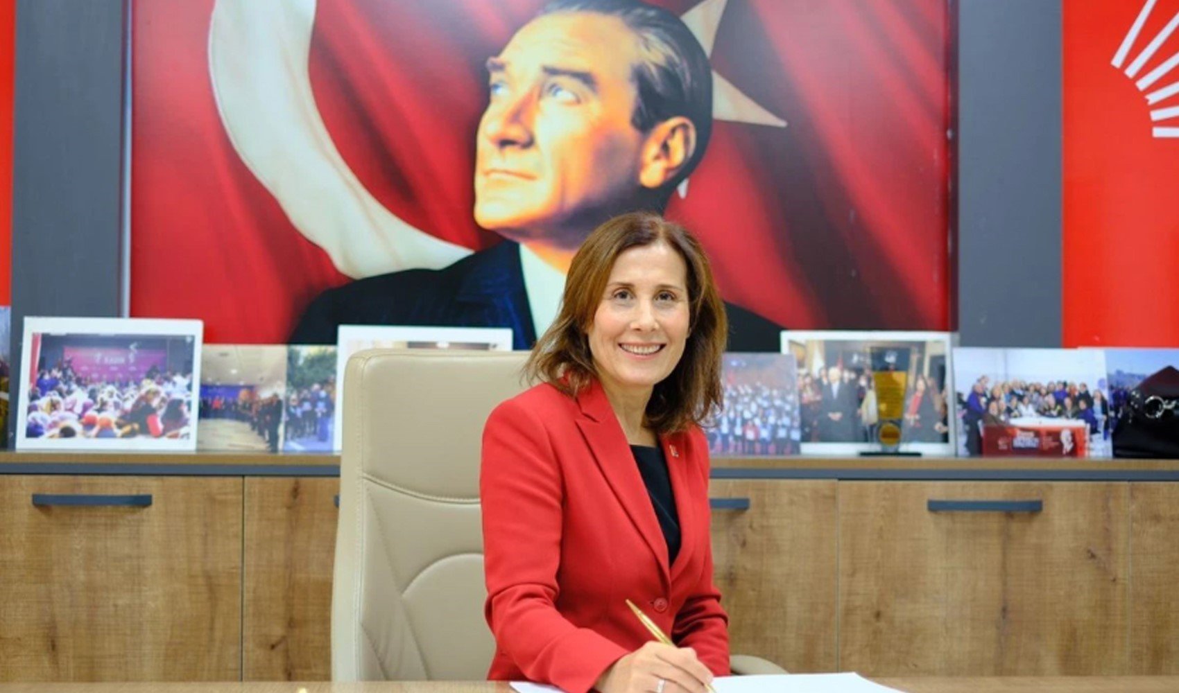 Seyhan Belediye Başkanı Oya Tekin'den ilk açıklama