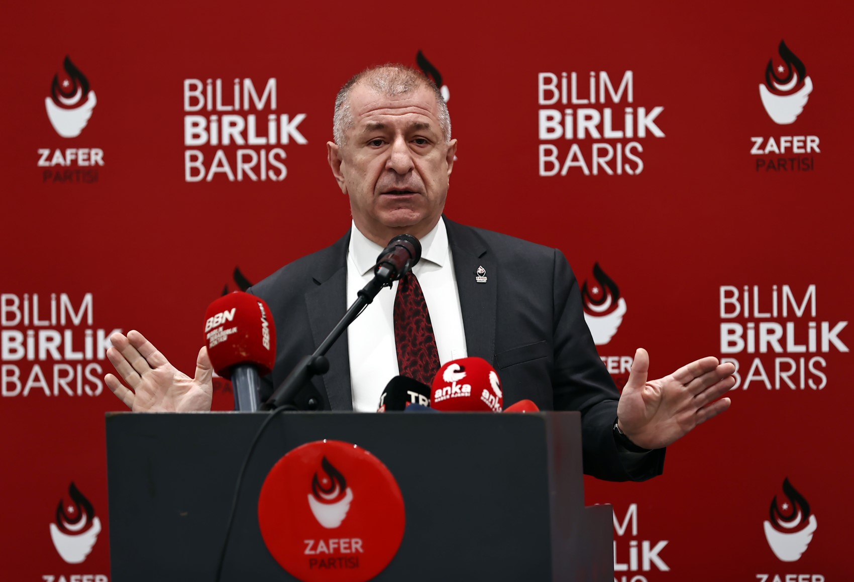 ORC'den mayıs ayı anketi: Üçüncü sıradaki parti değişti, CHP ile AKP arasında kaç puan fark var?