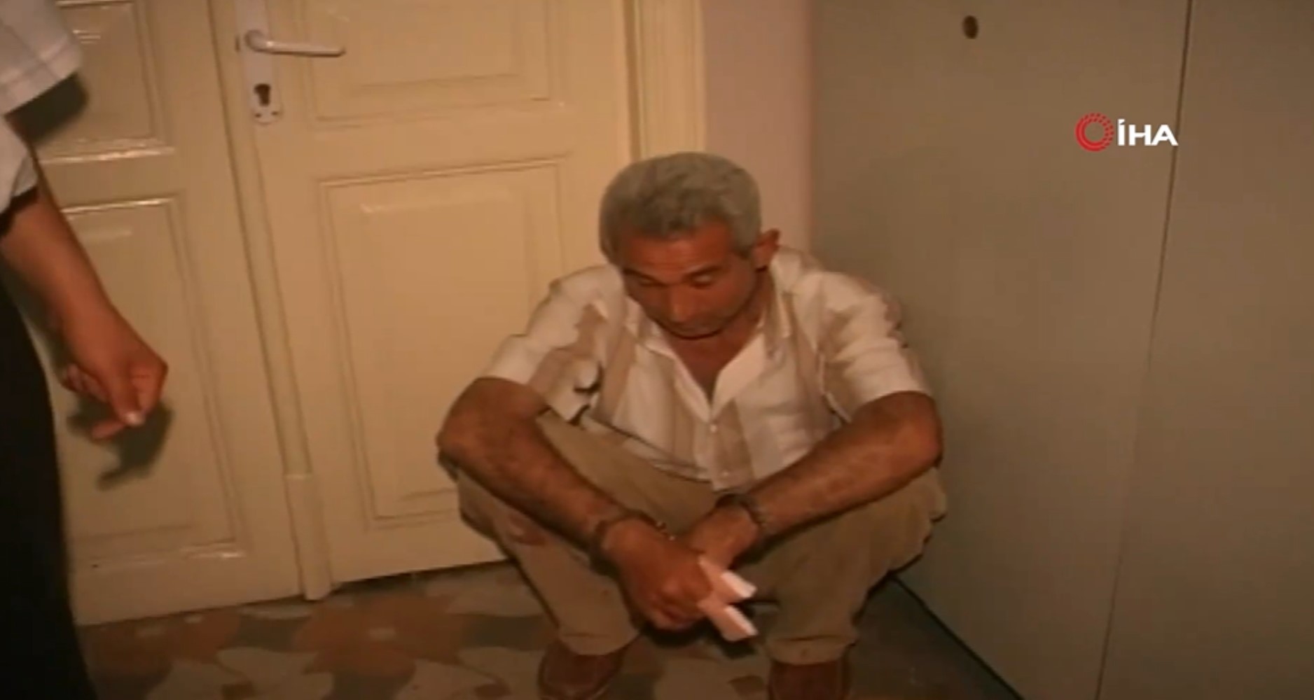 İşte CHP Lideri Özel’e saldıran kişinin geçmişi... 21 yıl önceki fotoğrafları ortaya çıktı