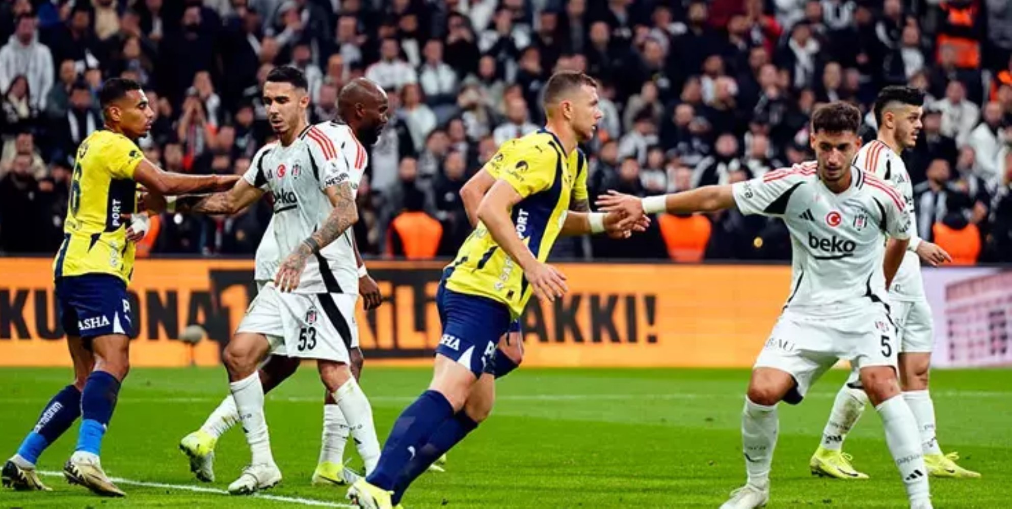 Kadıköy’de heyecan dorukta! İlk 11'ler belli oldu